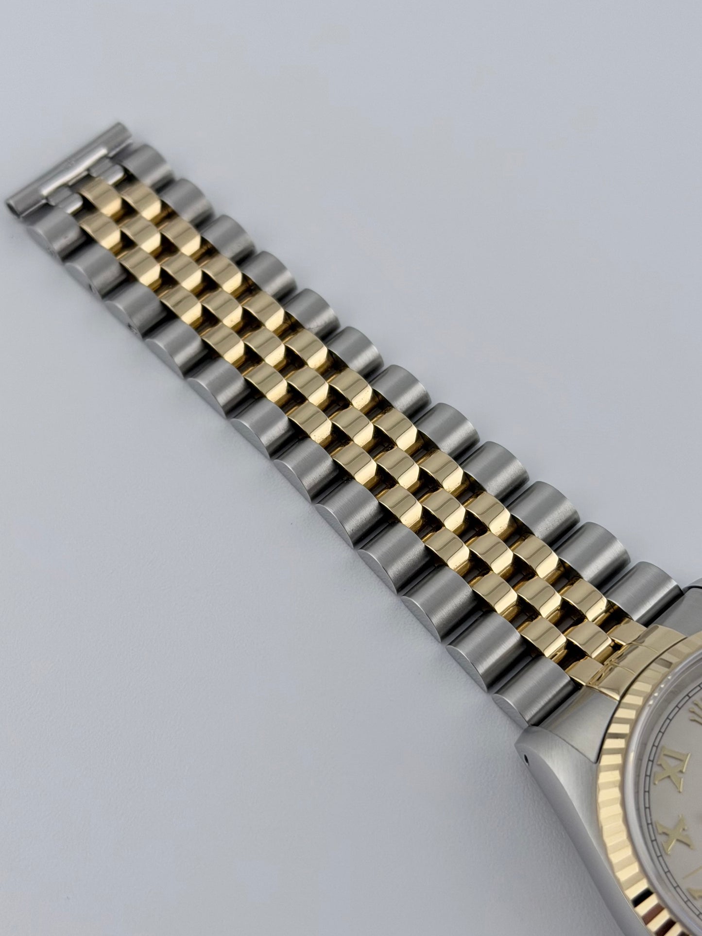 Rolex Datejust Oyster Perpetual 16233 - Rare Pyramid Dial - Original Box