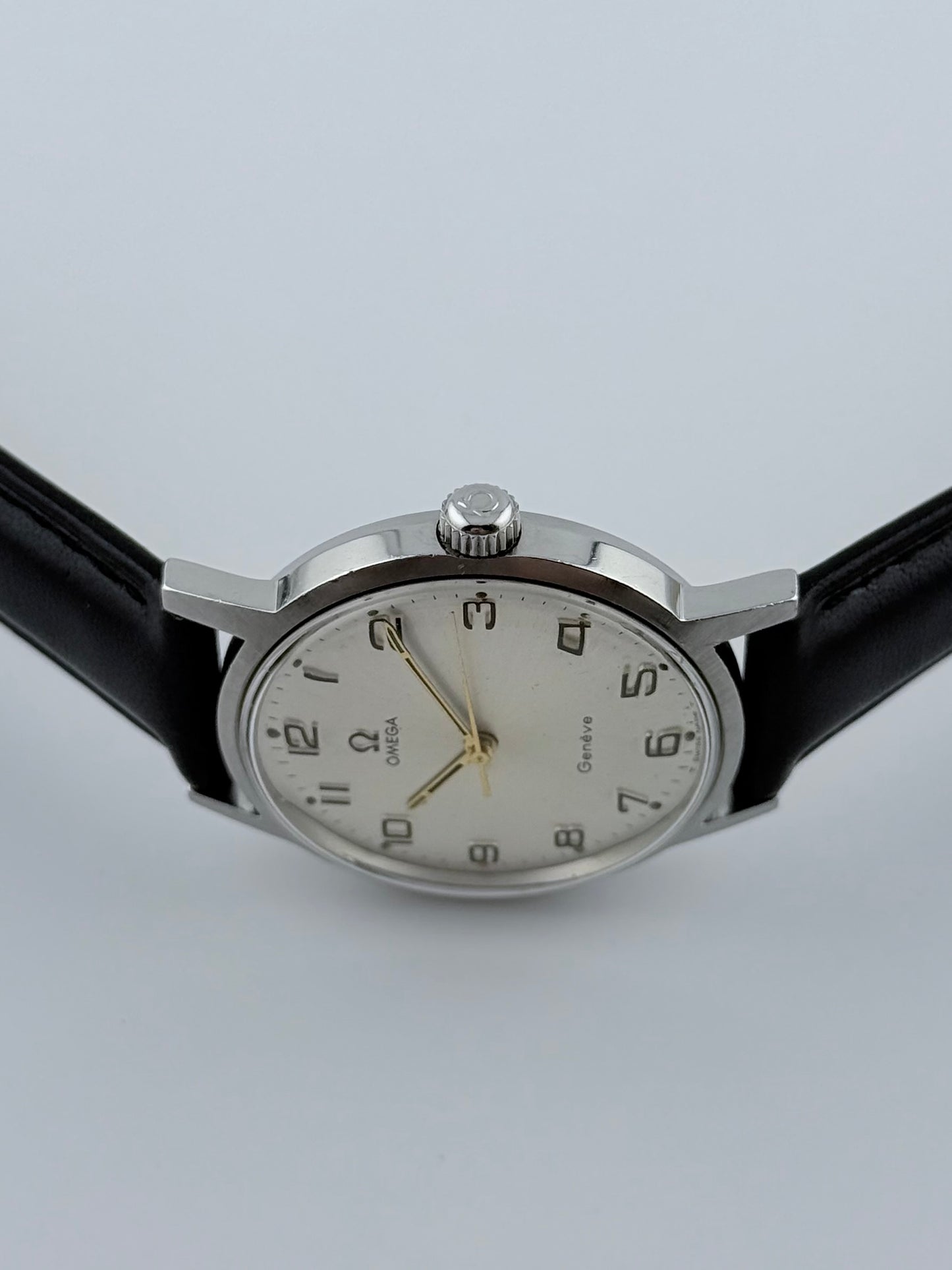 Omega Geneve Manual Wind 135.070 - Rare Arabic Dial