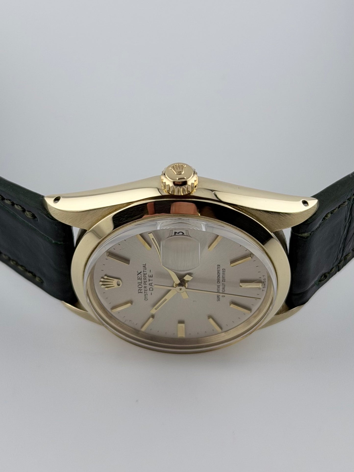 Rolex Oyster Perpetual Date Automatic - 1500/7 14ct Gold