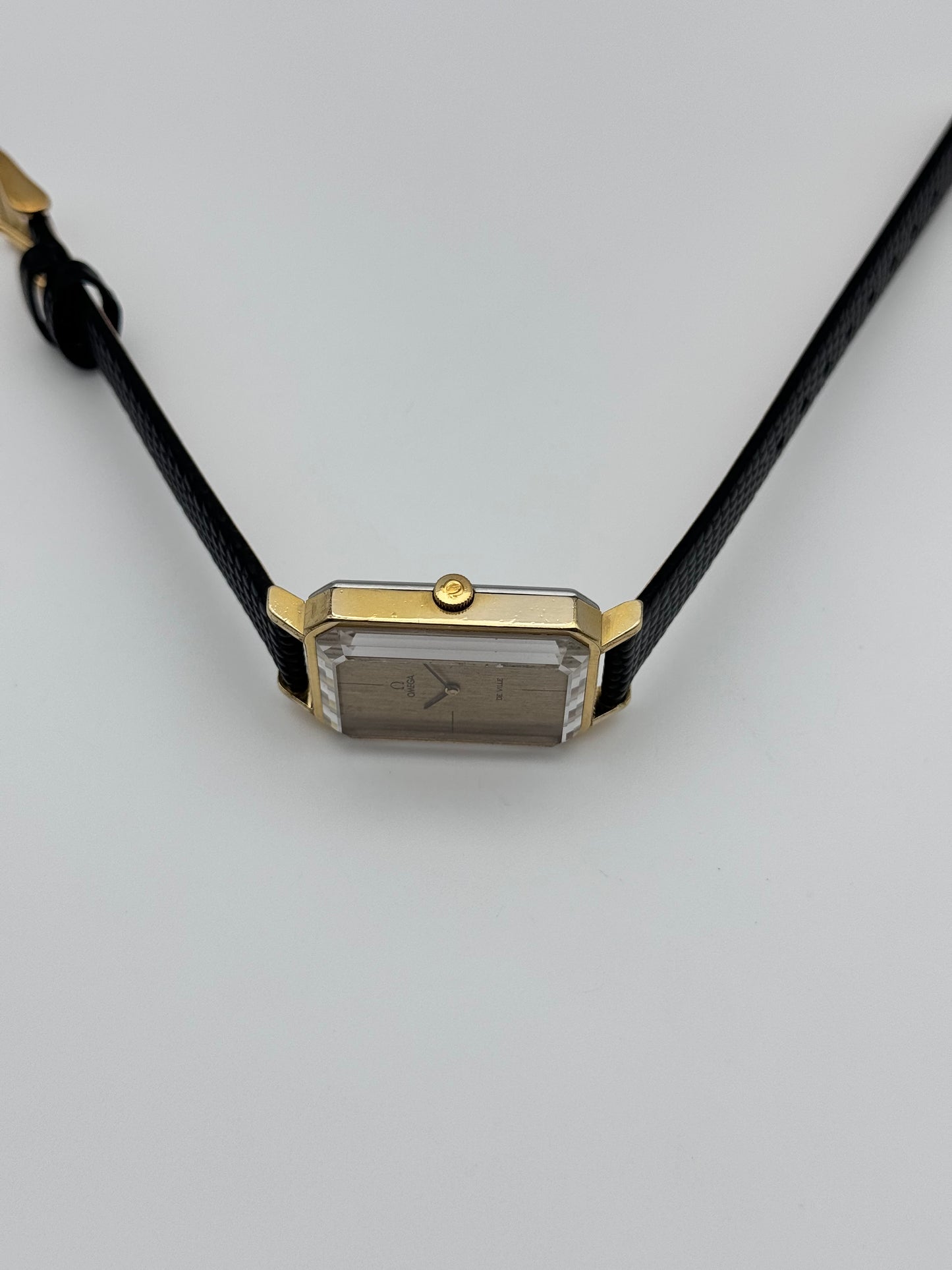 Omega DeVille Tank Manual Wind - Andrew Grima - Ultra Rare - 511.0378