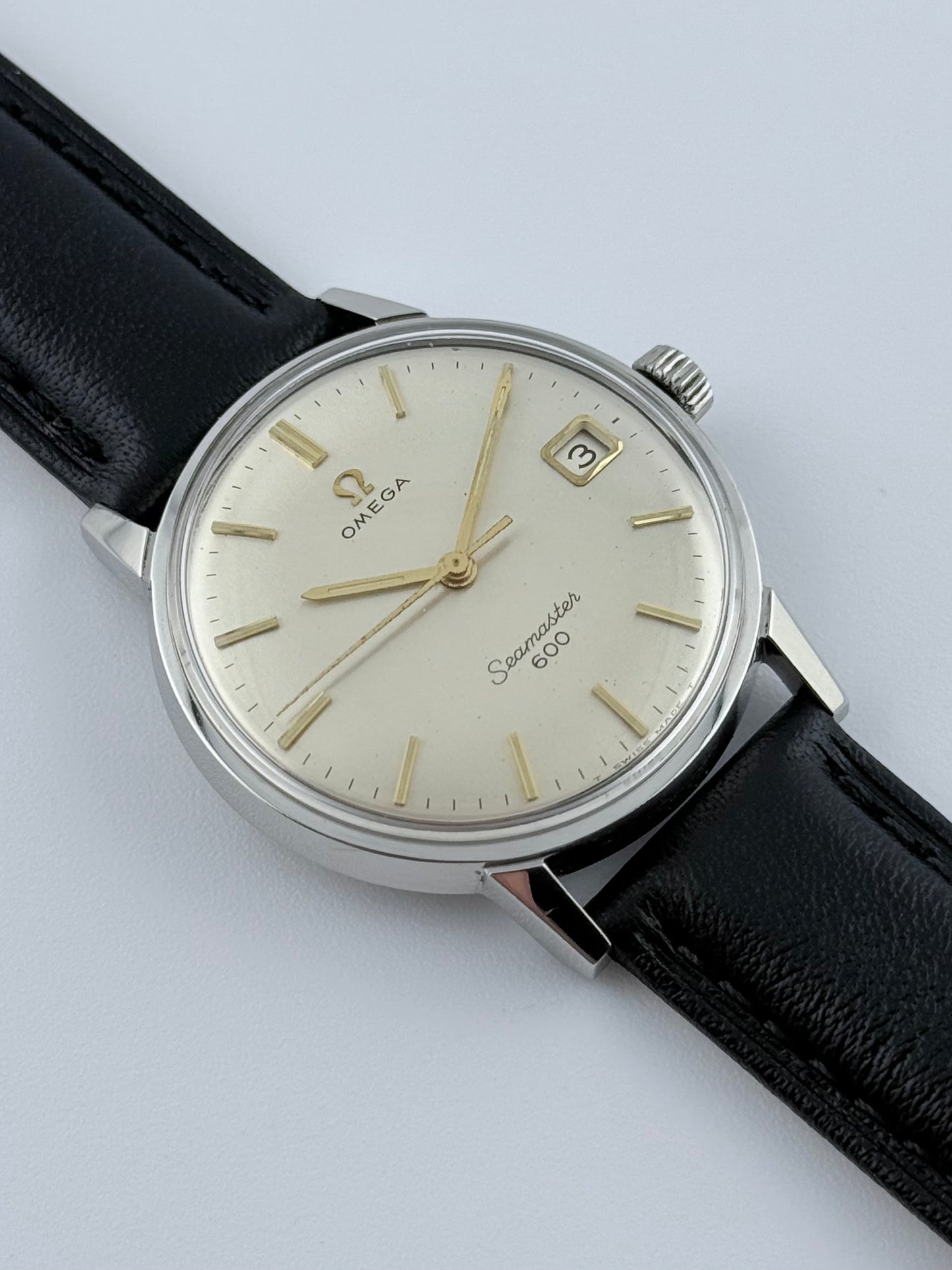 Omega Seamaster 600 Manual Wind - 136.011