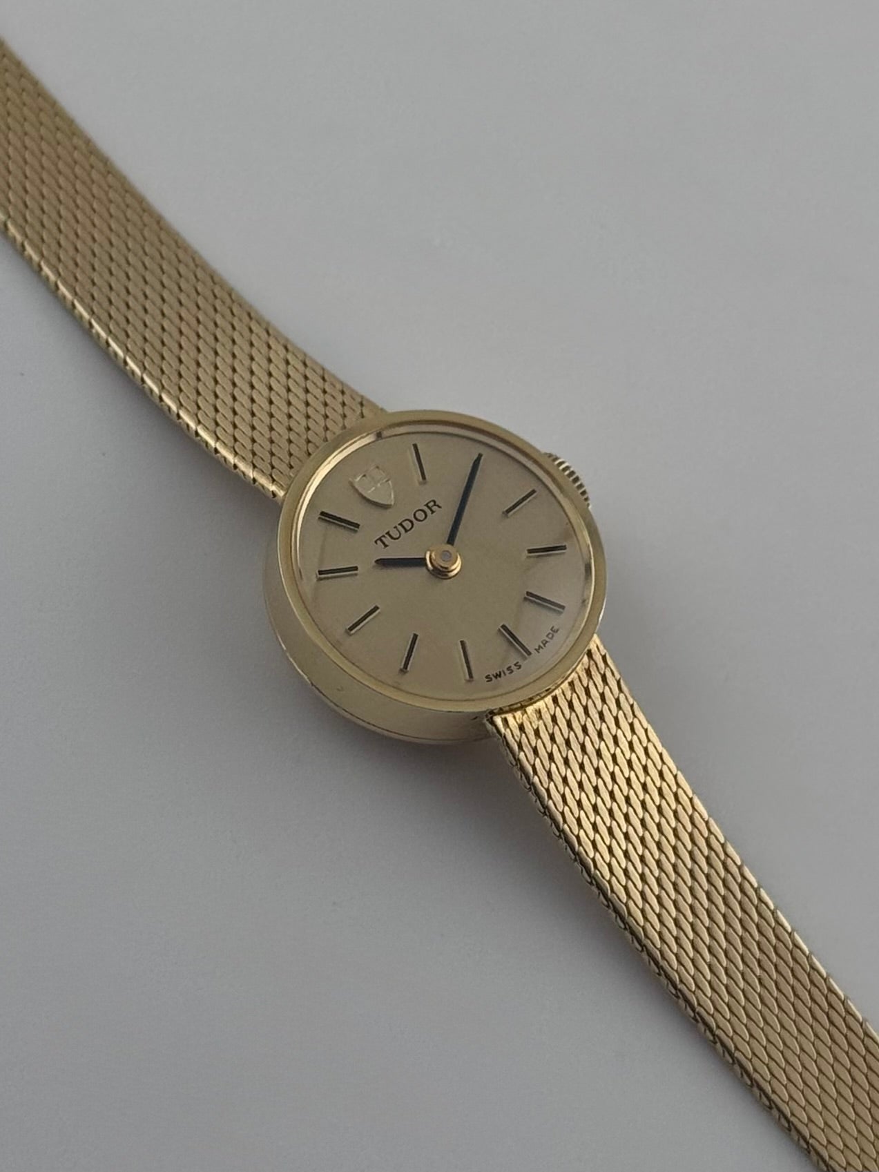Tudor 9ct Manual Wind 058708 - Ladies - RARE - with Box
