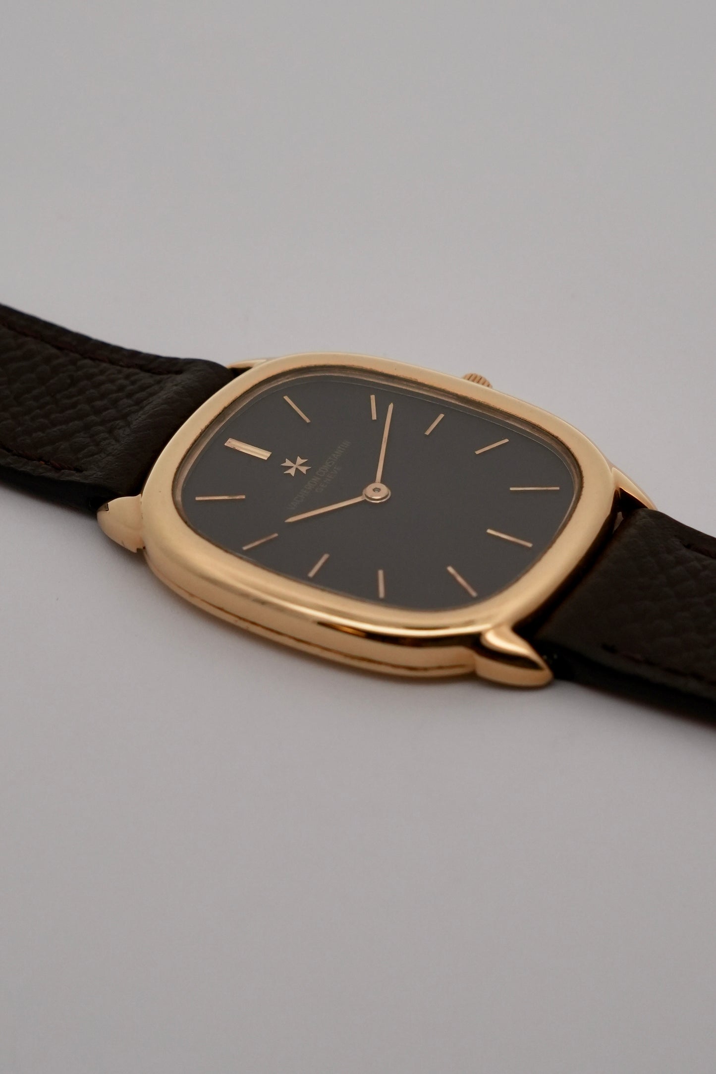 Vacheron Constantin Ellipse Manual Wind - Solid 18ct Gold - Rare Chocolate Dial