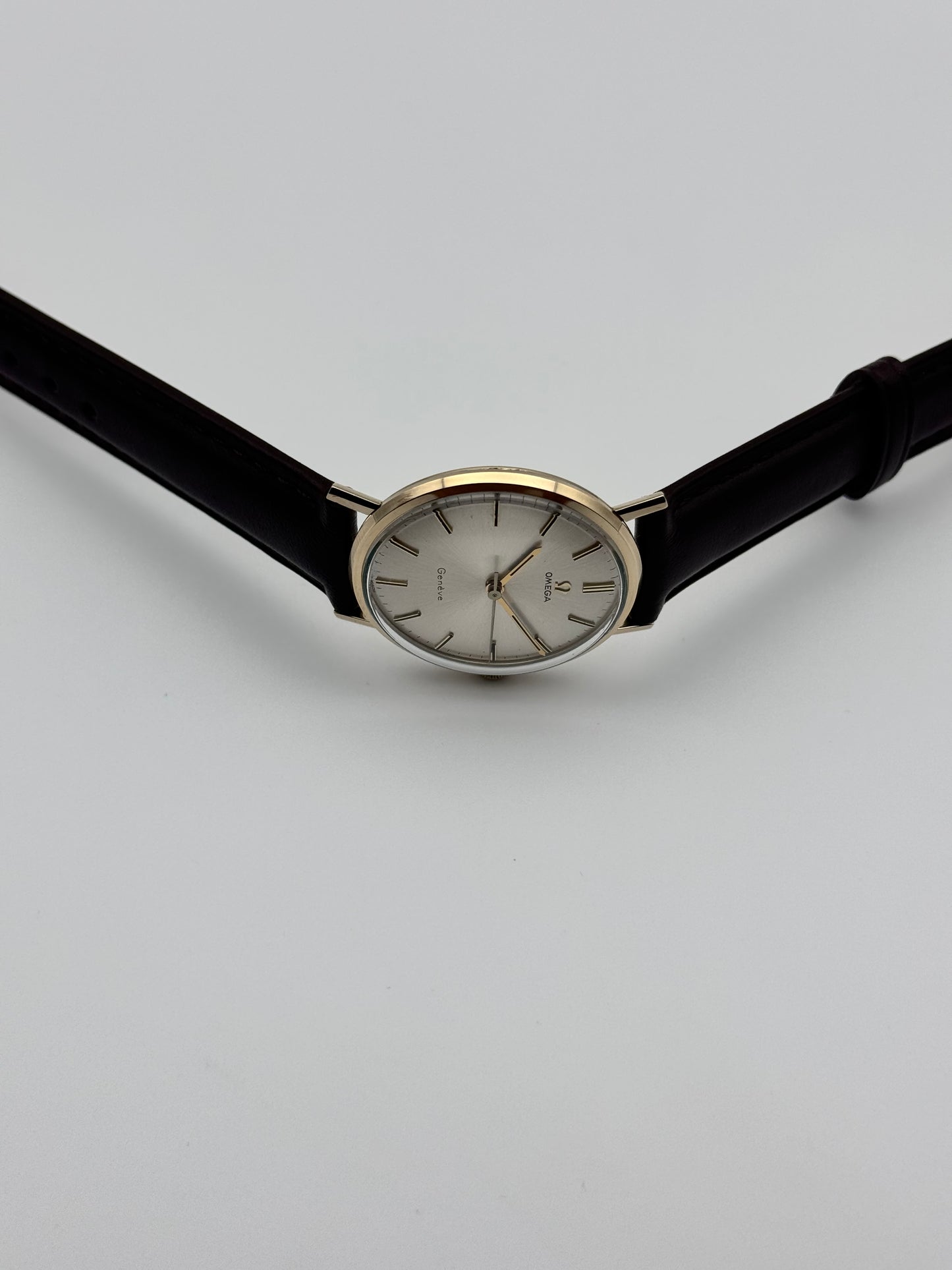 Omega Geneve Manual Wind 9ct Gold 131.25016
