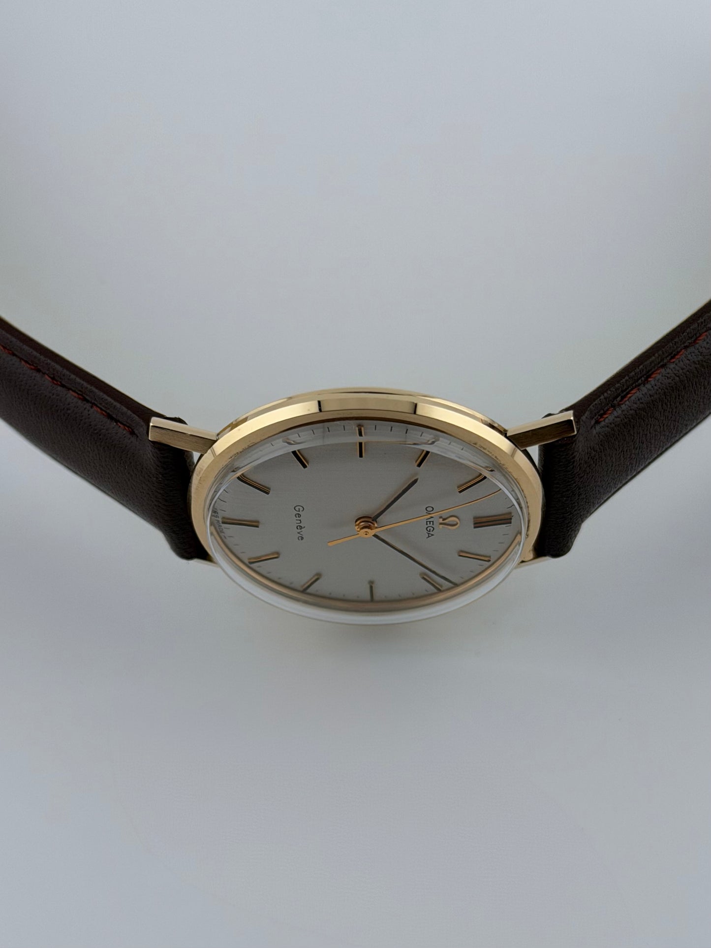 Omega Geneve Manual Wind 9ct Gold - 131.5016 - Original Box and Papers