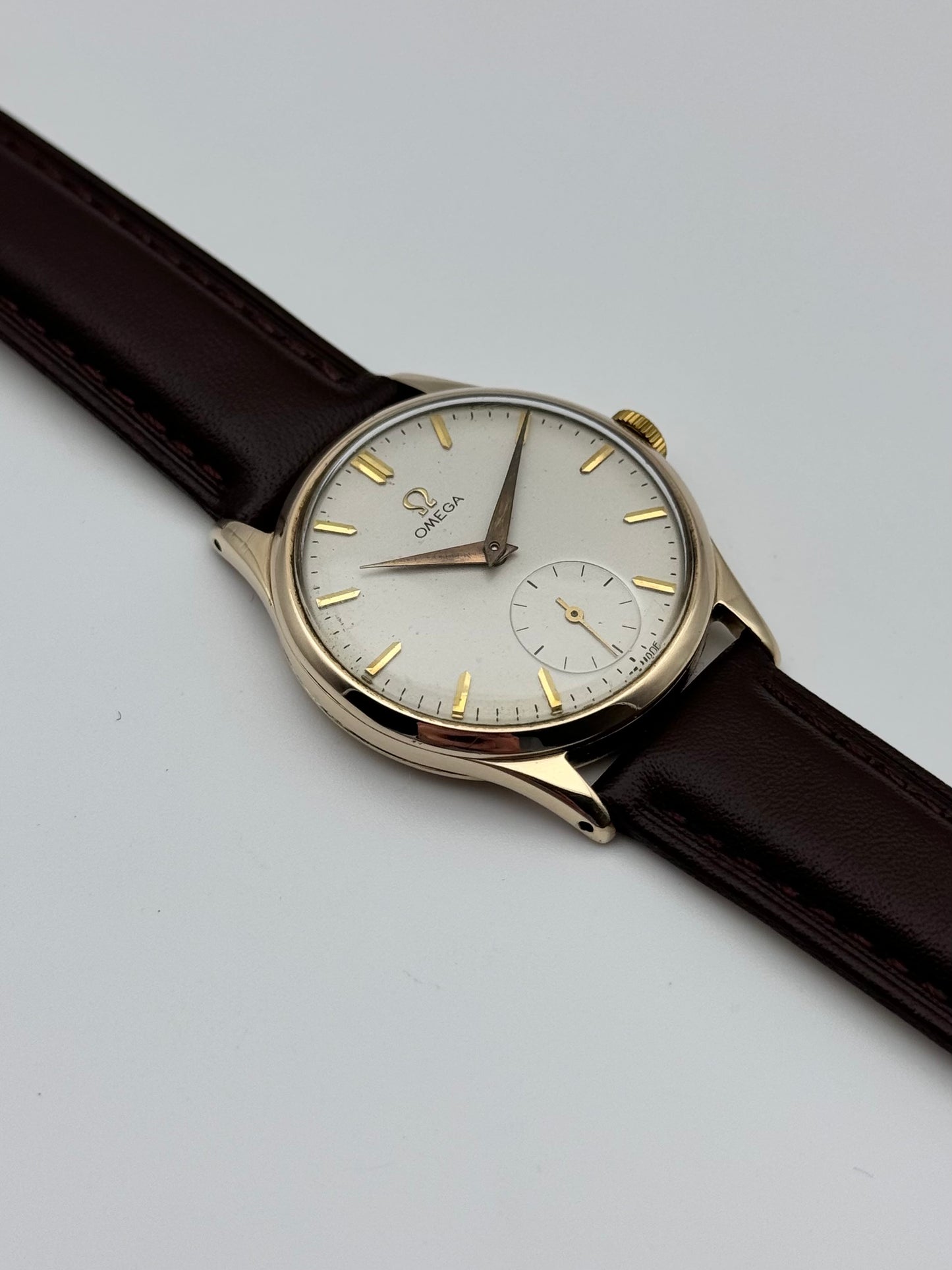 Omega Manual Wind Sub Seconds 9ct Gold - 13322