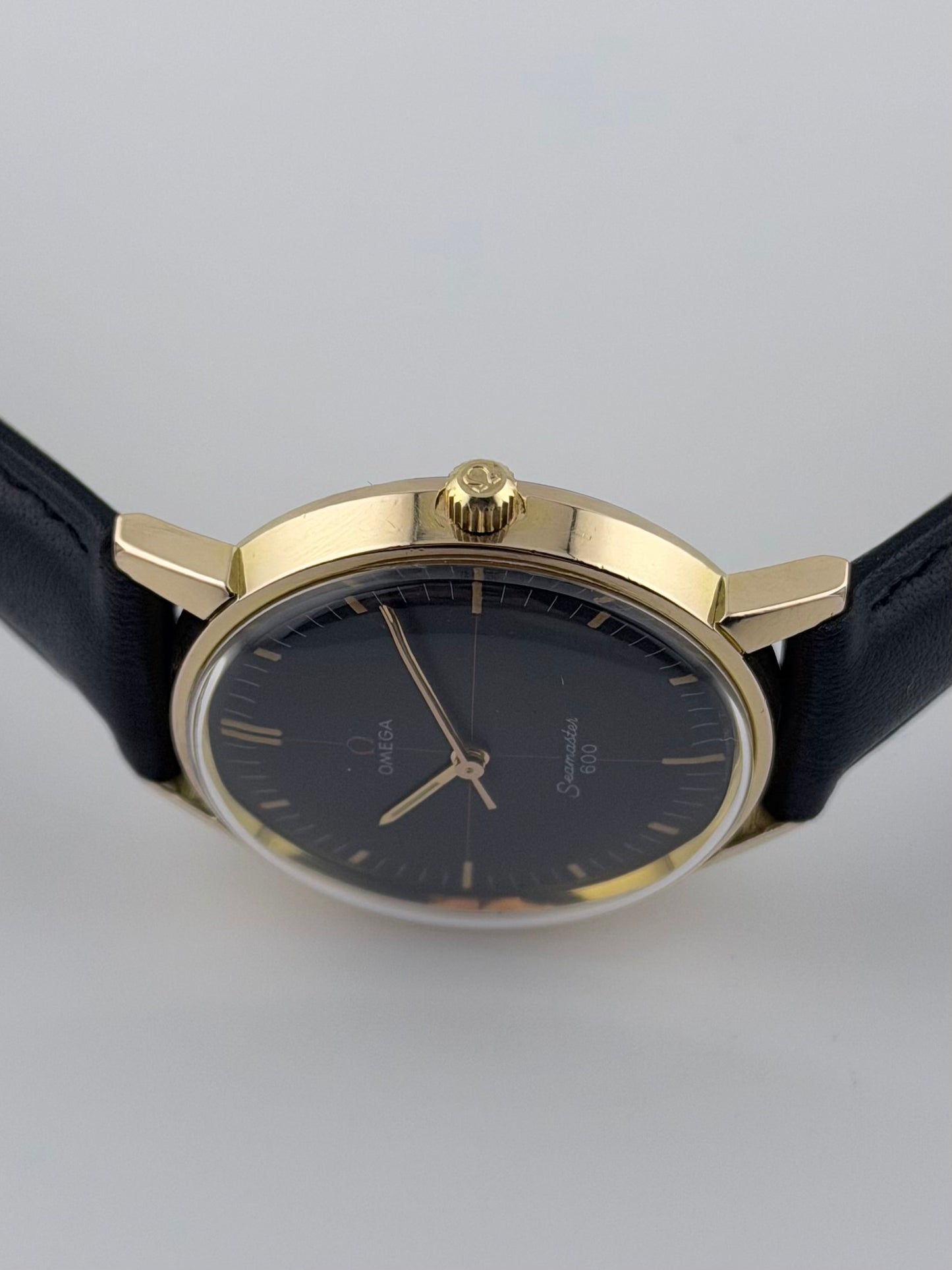 Omega Seamaster 600 Manual Wind - 135.011 - Technical Dial - Ultra Rare!