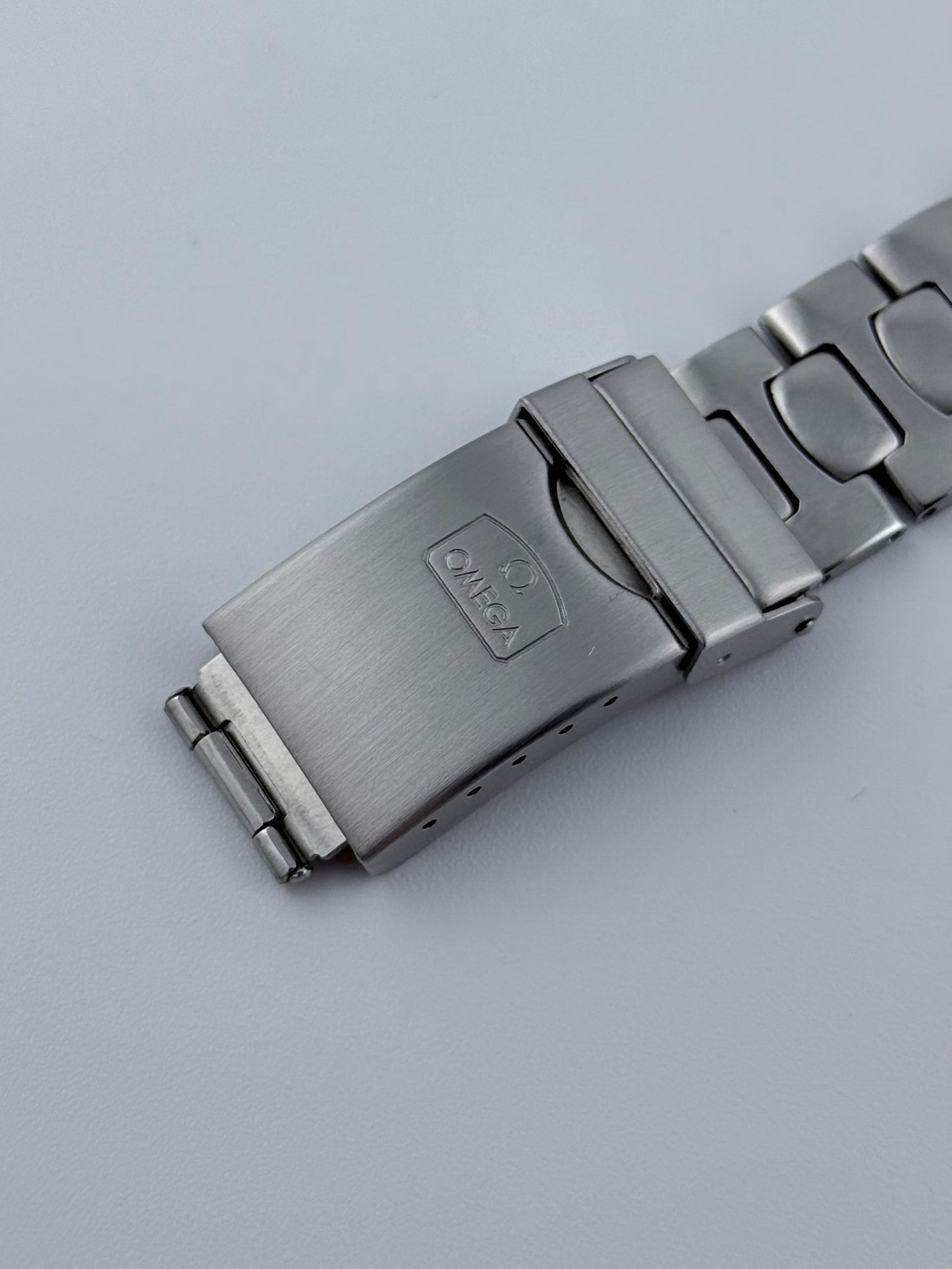 Omega Seamaster 200 Quartz Pre Bond - 396.1062 - 40mm Size