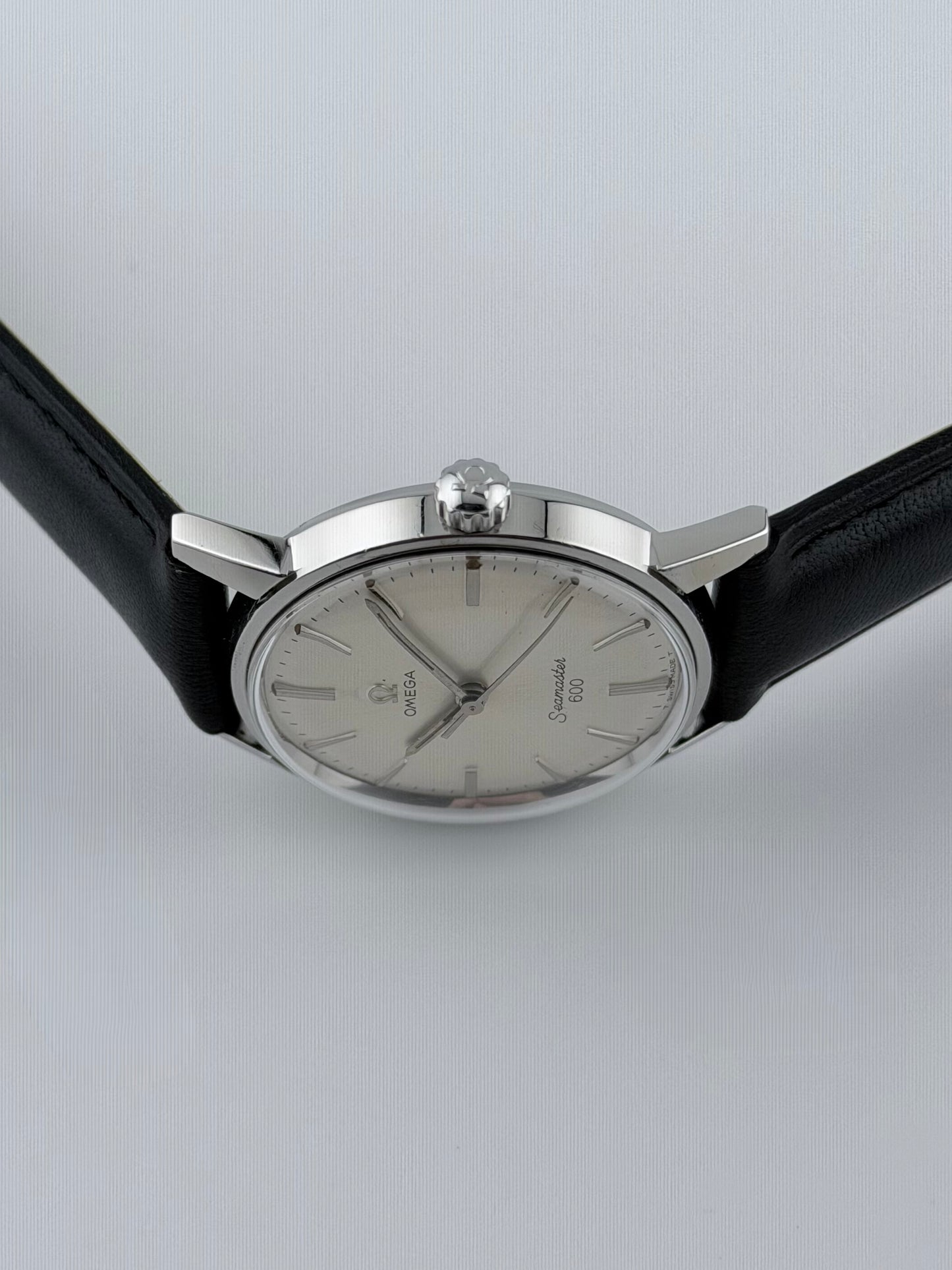 Omega Seamaster 600 Manual Wind 135.012
