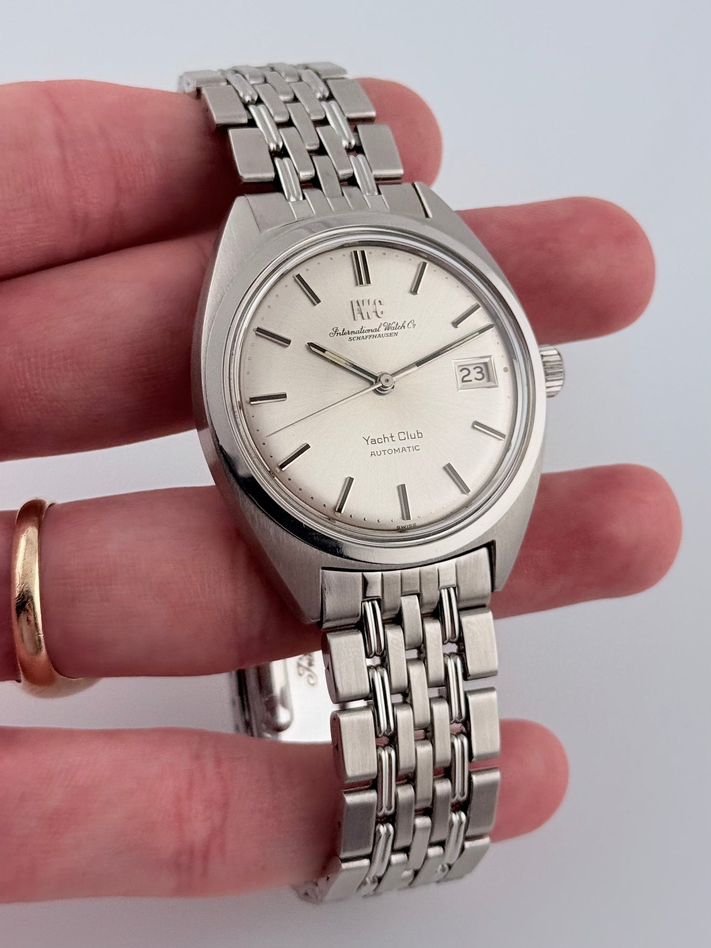 IWC Shaffhausen Automatic Date - Fish Crown - Yacht Club Edition