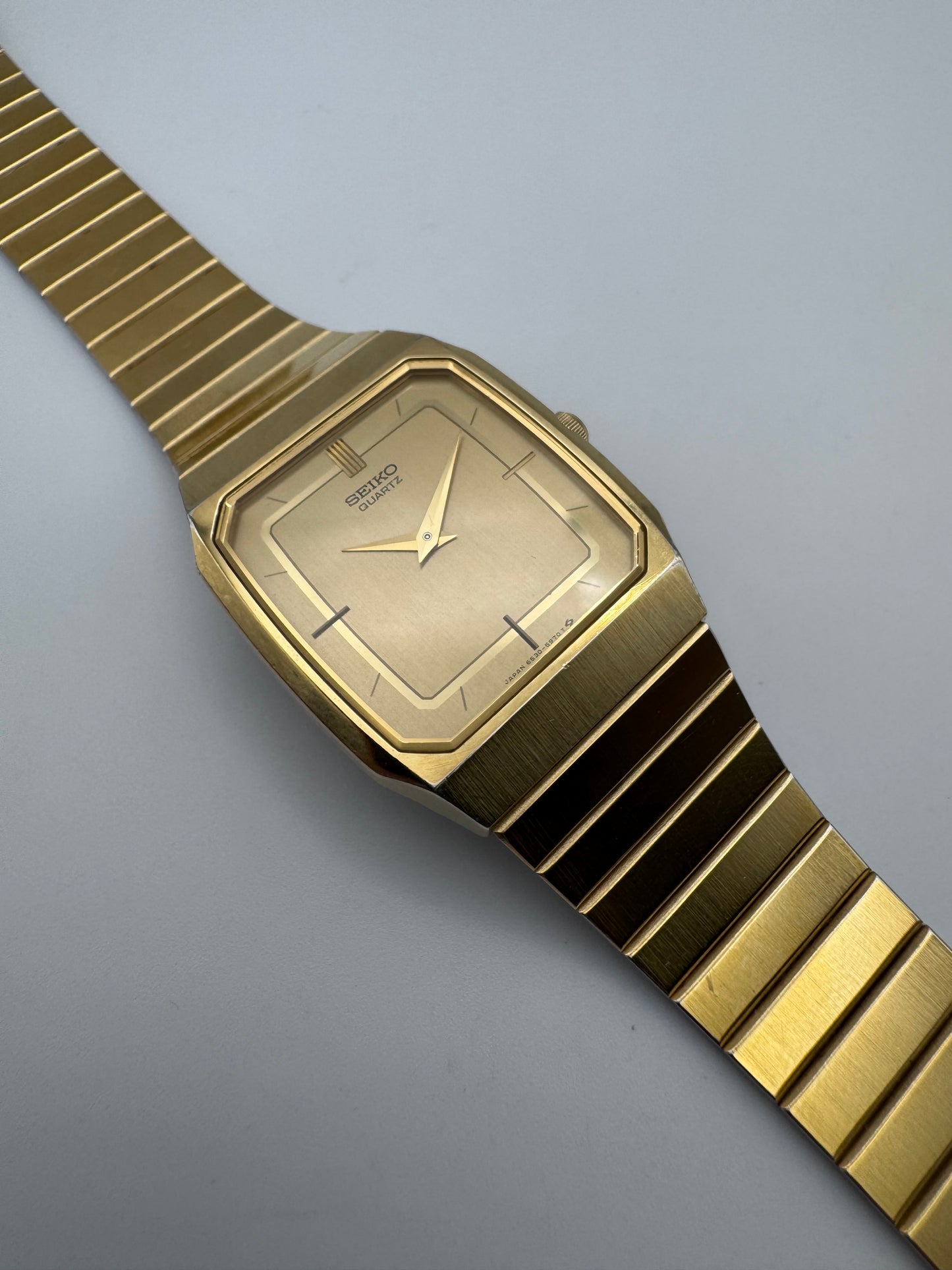 Seiko Tank Quartz 6530-5530