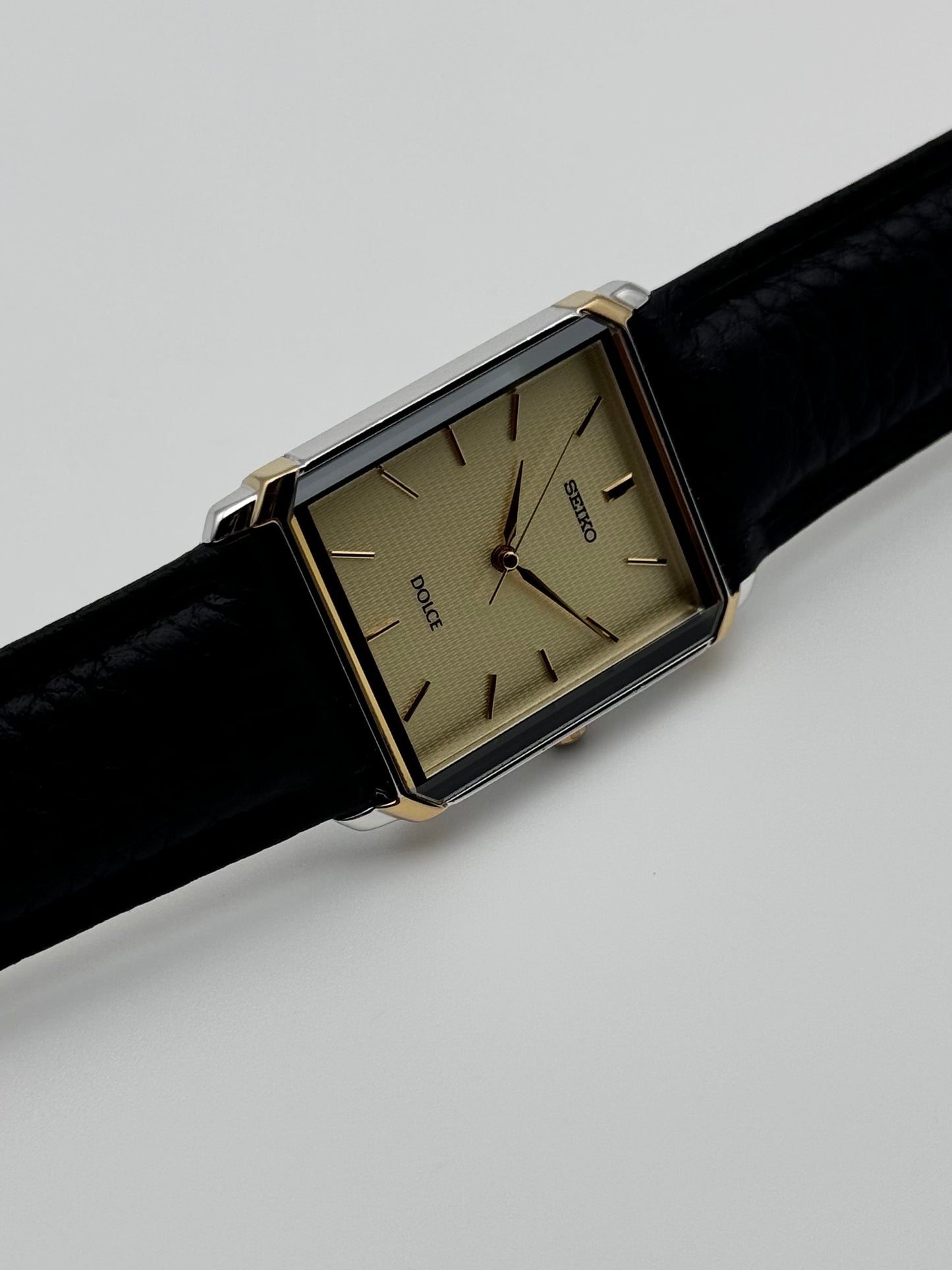 Seiko Dolce Tank Quartz 5E31-5B90 - Faceted Crystal