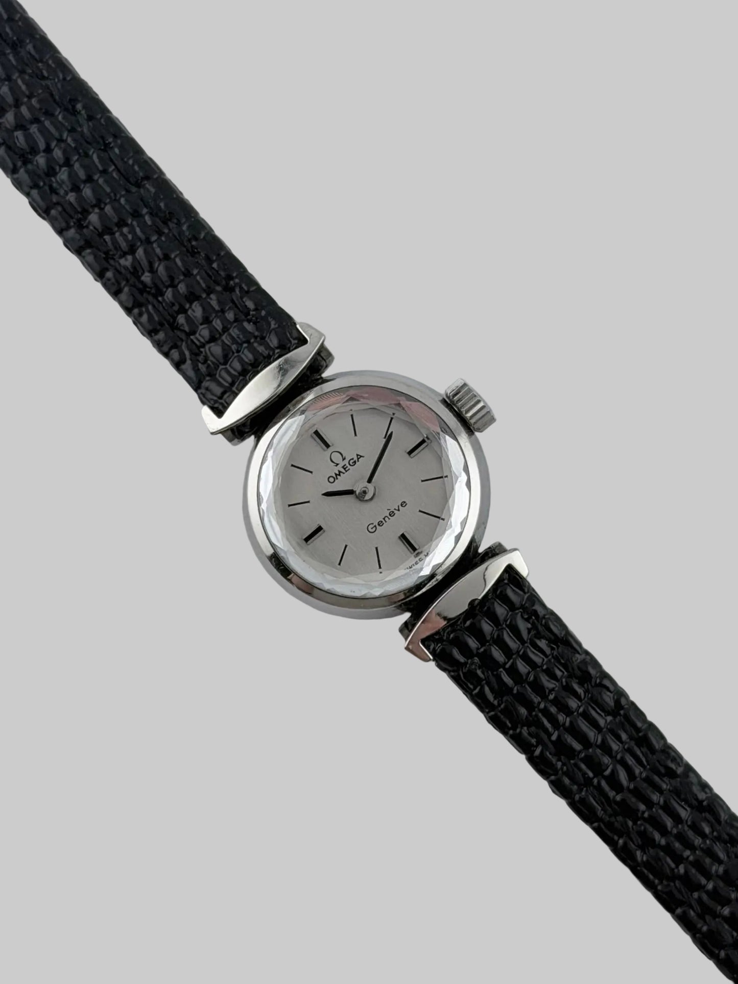 Omega Geneve Manual Wind 511.039 - Ladies