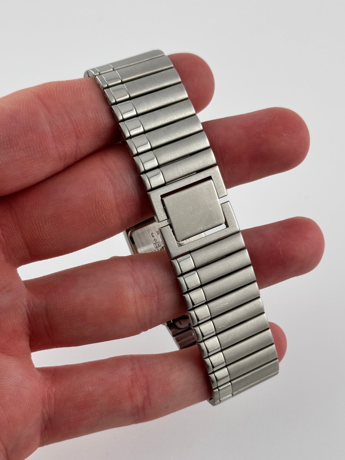 Seiko Half Moon Tank Quartz - Original Box - 2Y00-5F90