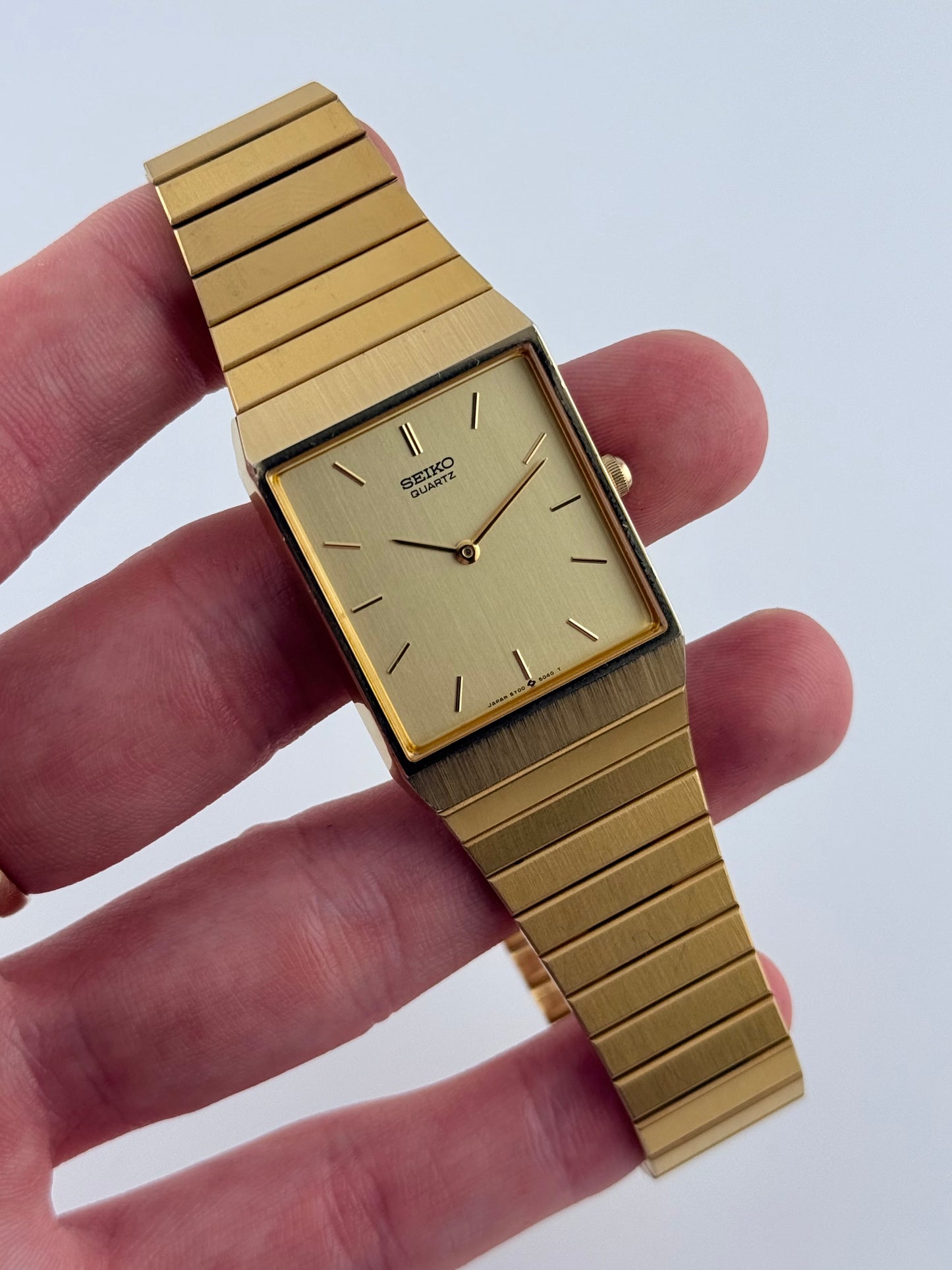 Seiko Tank Quartz 5Y00-5020 with BOX
