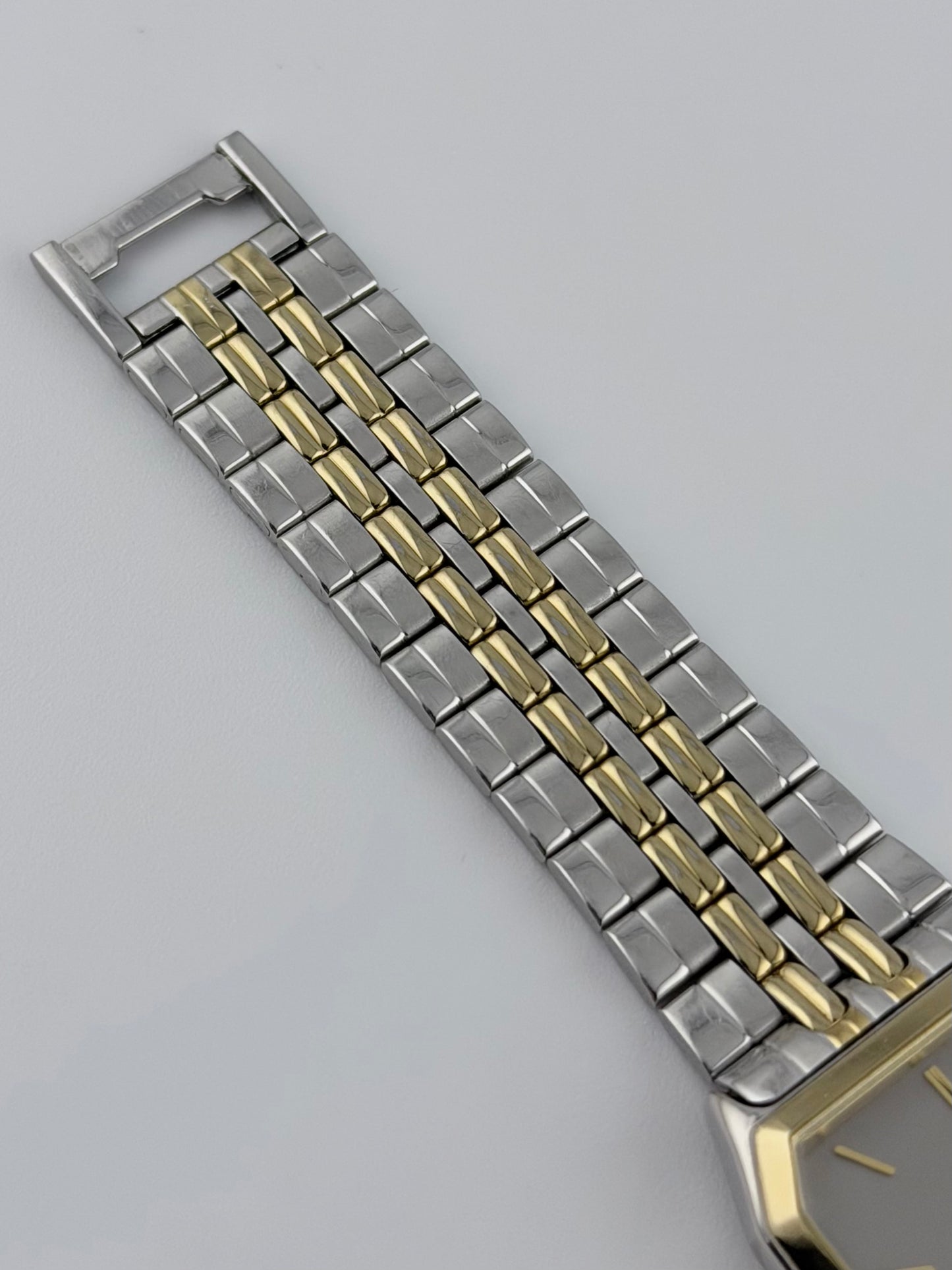 Citizen Tank Quartz - 1000-S63871 - Grey Patterned Dial