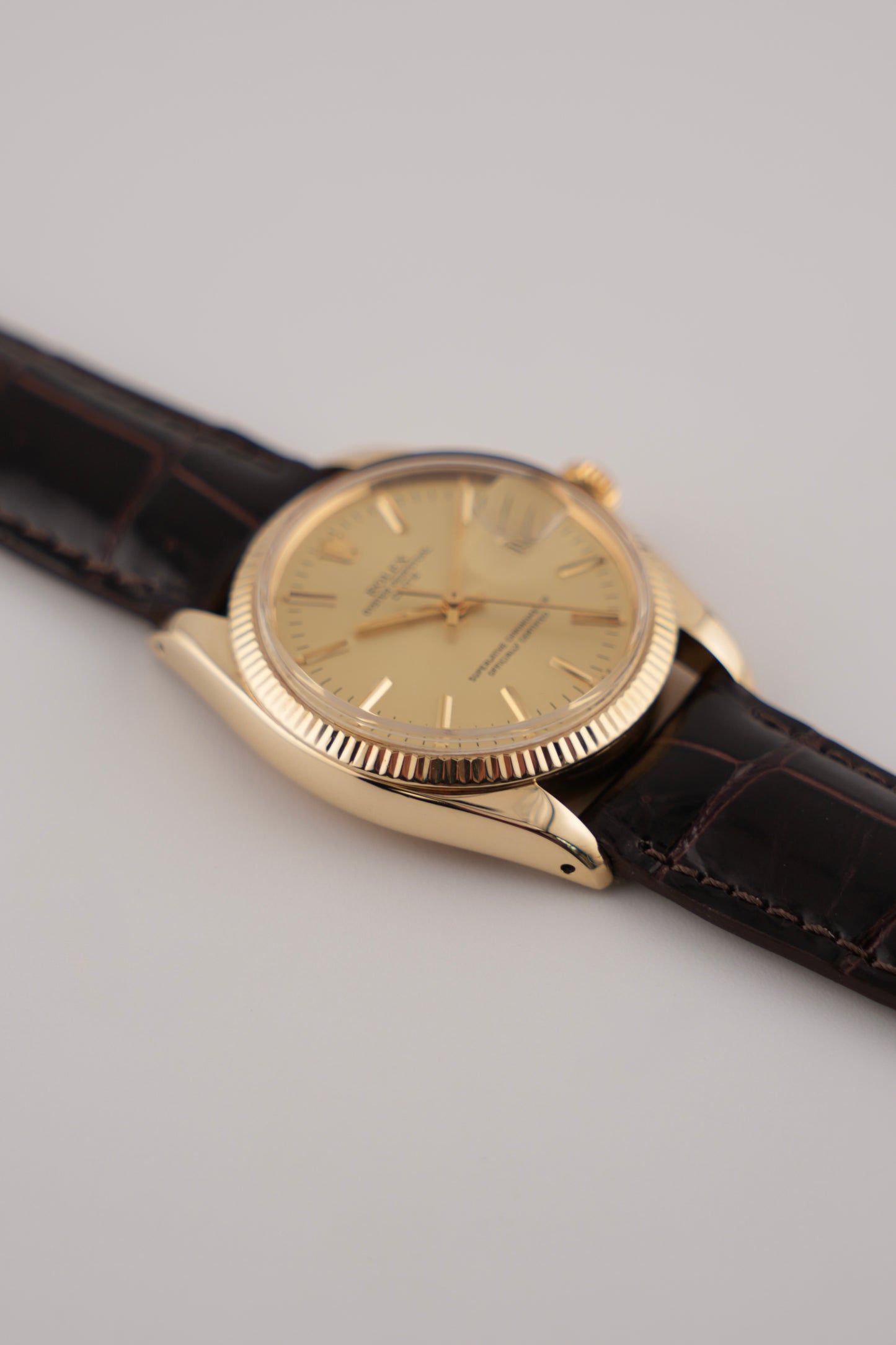 Rolex Oyster Perpetual Date Automatic - 1503 - Solid 14kt Gold