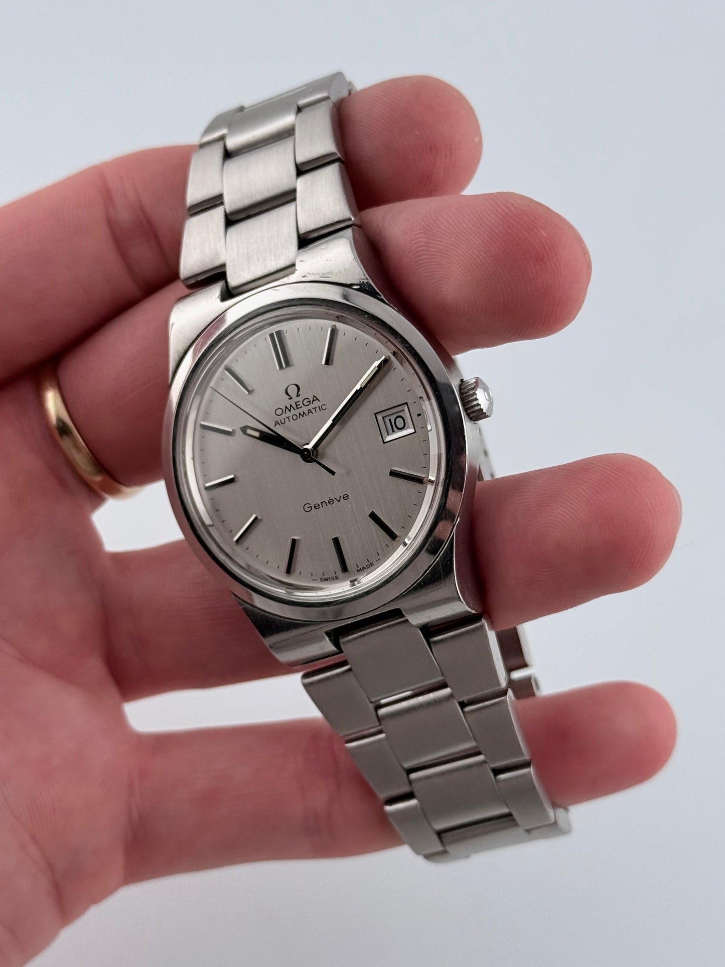 Omega Geneve Automatic Date - 166.0173