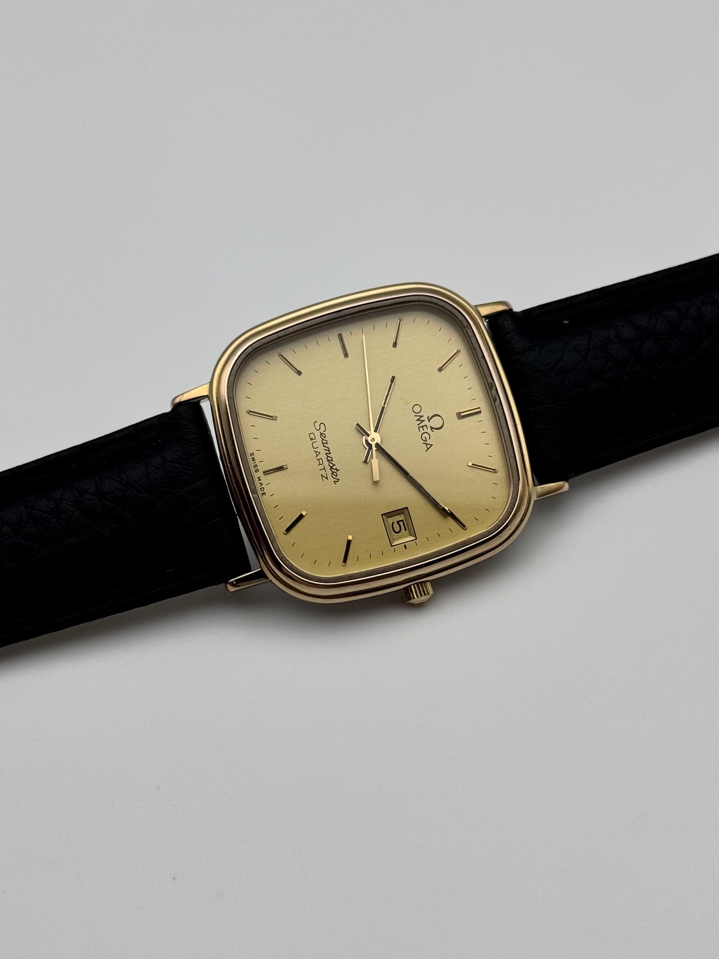 Omega Seamaster Quartz Date 196.0283