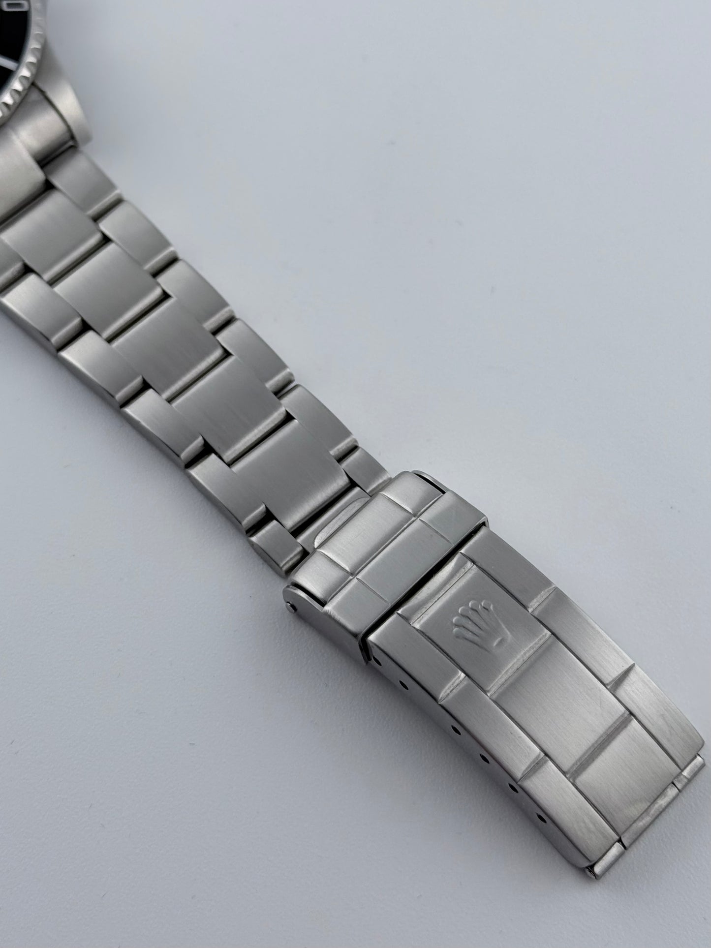 Rolex Oyster Perpetual Submariner Date - 16610 - Box and Papers - Collectors Set