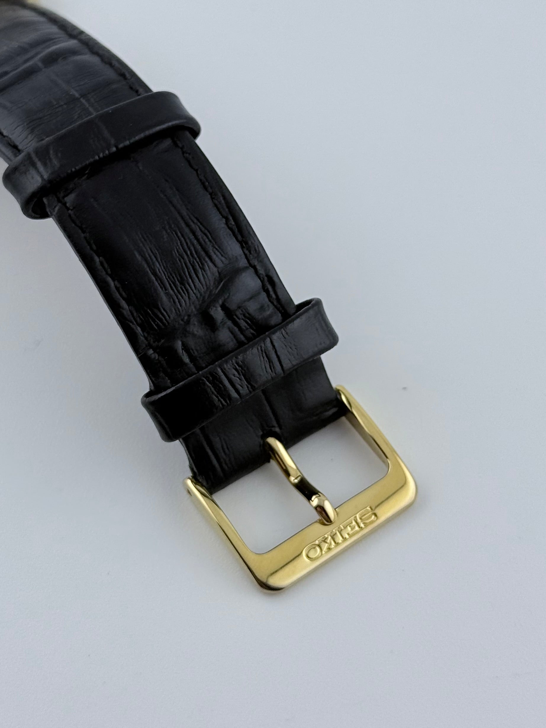 Seiko Tank Quartz 4N30-00G0 – The Wrist Watcher