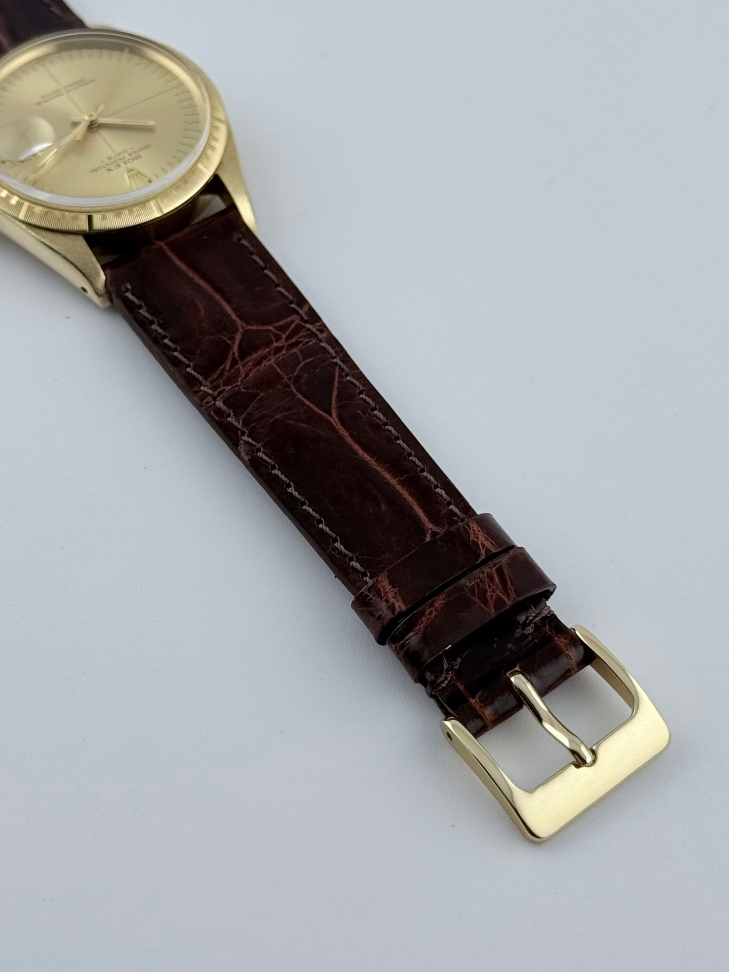 Rolex Oyster Perpetual Date Automatic - 1512 - Zephyr Dial - Solid 14ct Gold - Box and Papers