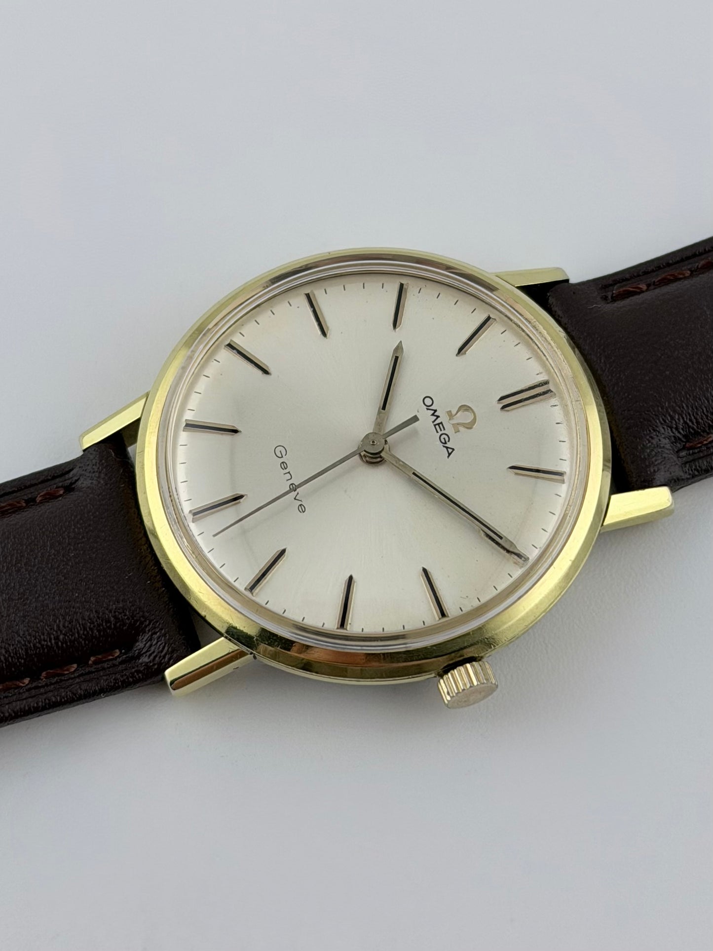 Omega Geneve Manual Wind 131.019 - Complete Set! - Box, Wallet, Papers