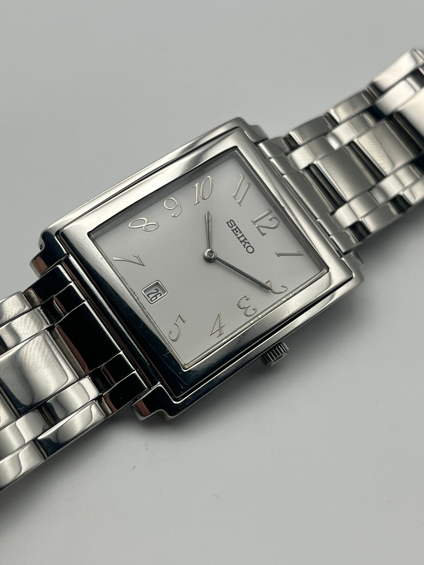 Seiko Tank Quartz date - V739-5880