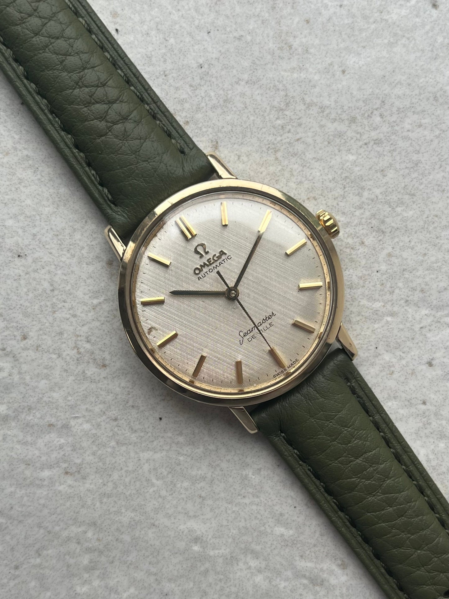 Omega Seamaster DeVille 9ct Solid Gold Linen Dial