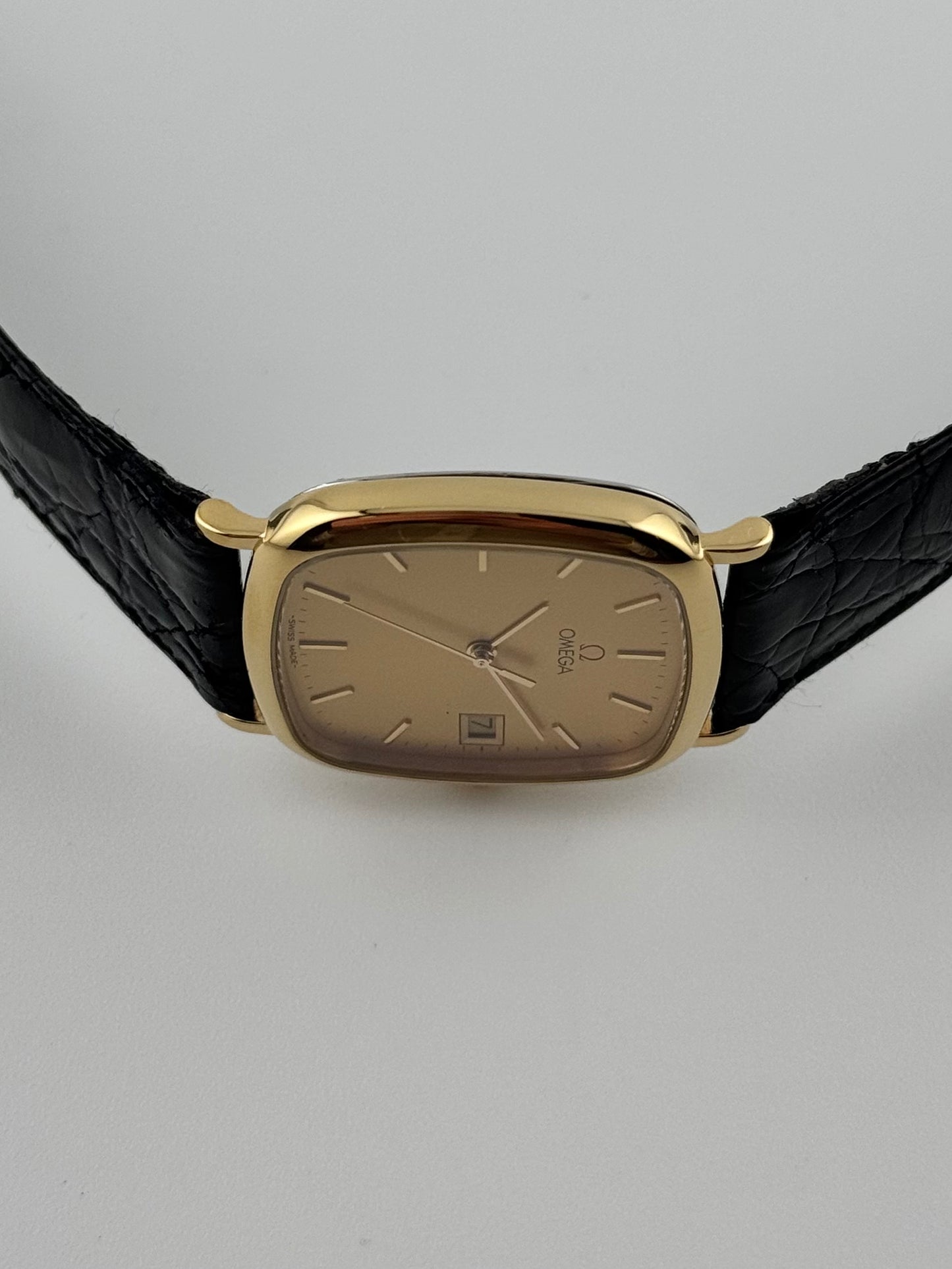 Omega De Ville Tank Quartz Date 196.0317.1 - Box and Papers