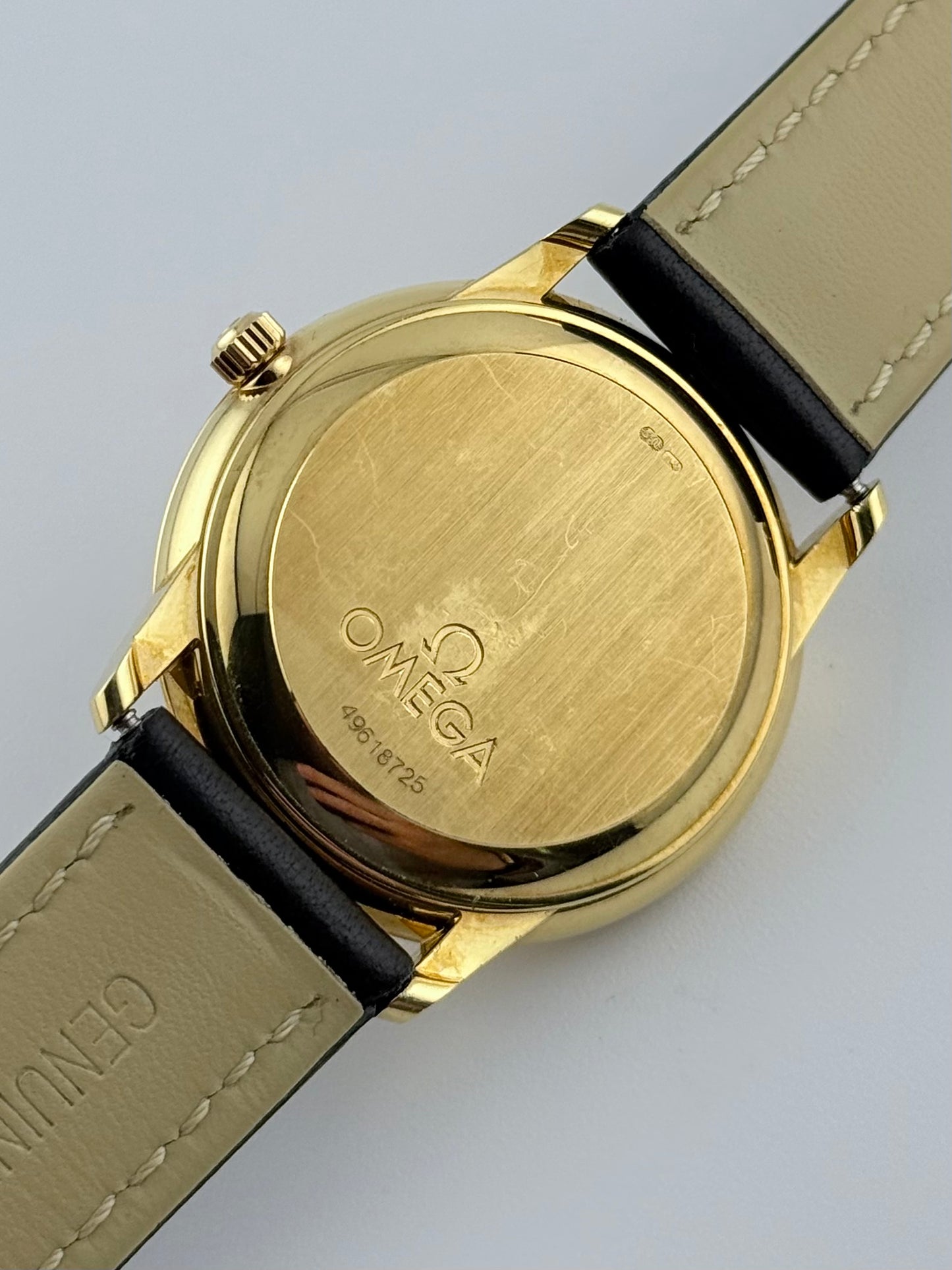 Omega Chronometer Automatic Date - Solid 18ct Gold - 4600.11