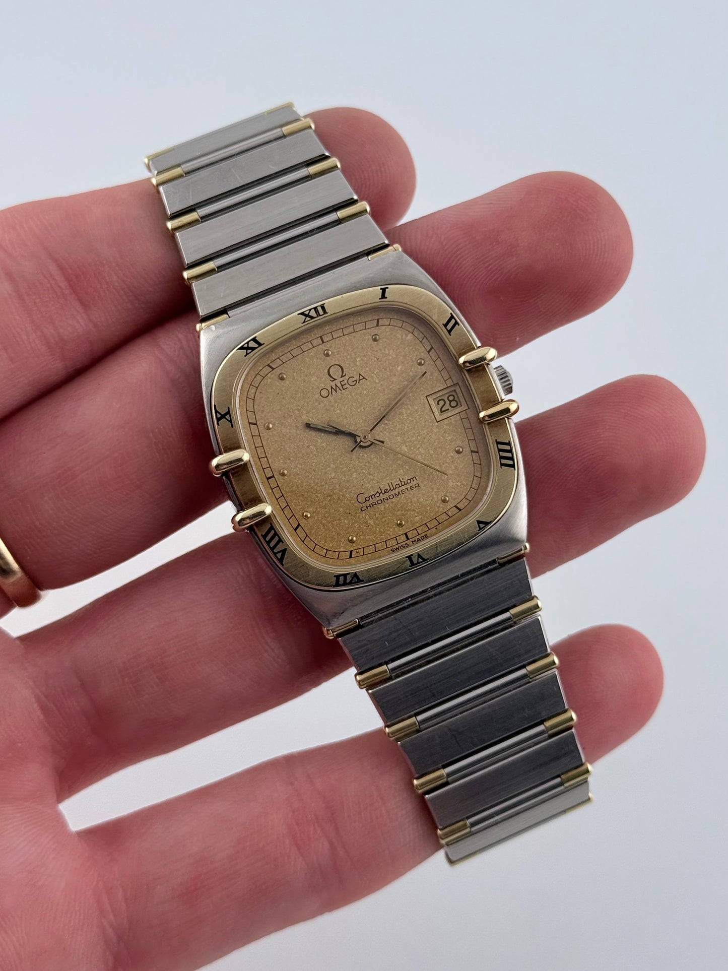Omega Constellation Manhattan Chronometer Quartz Date 398.0867