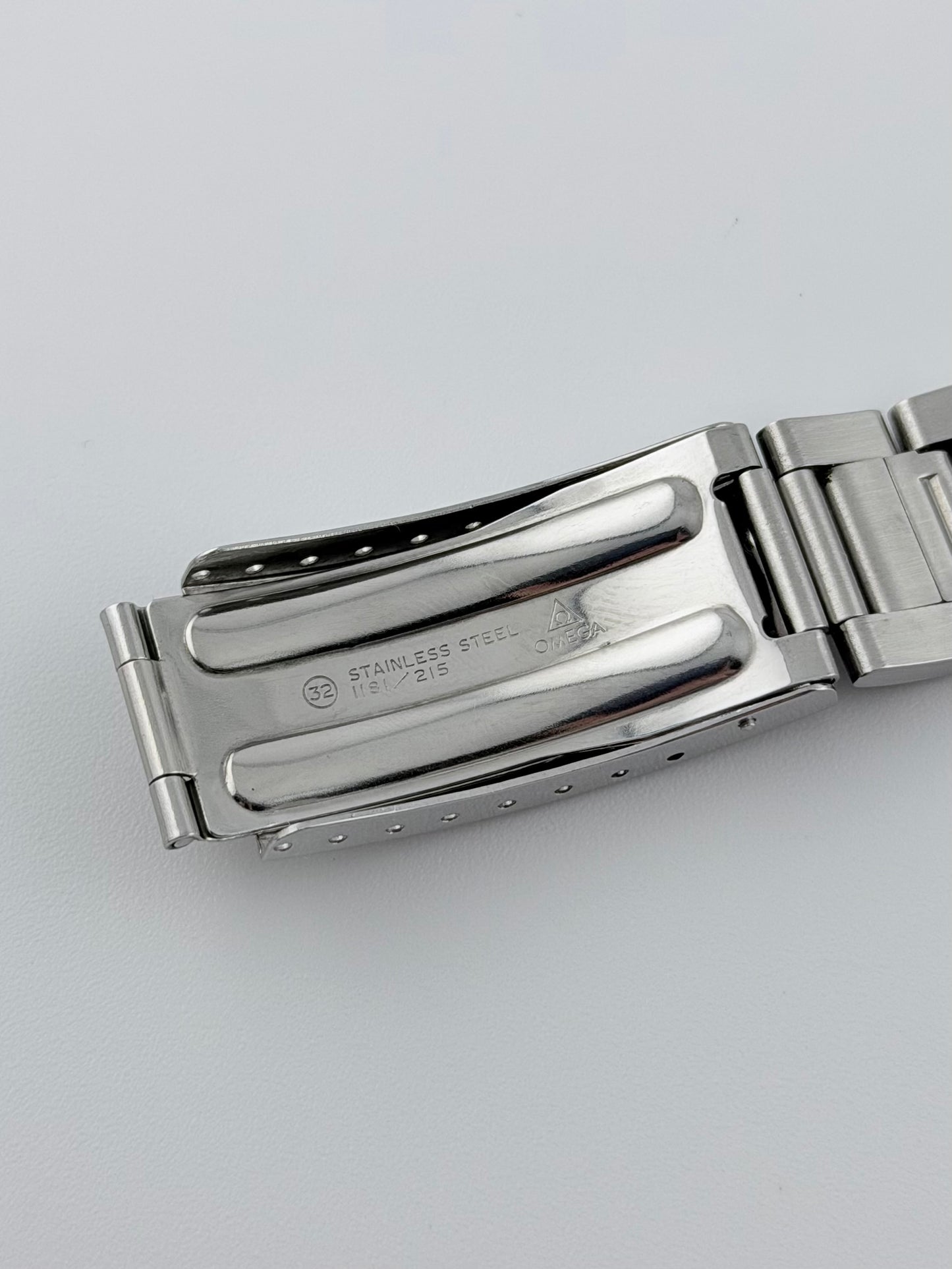 Omega Geneve Automatic Date 166.0173