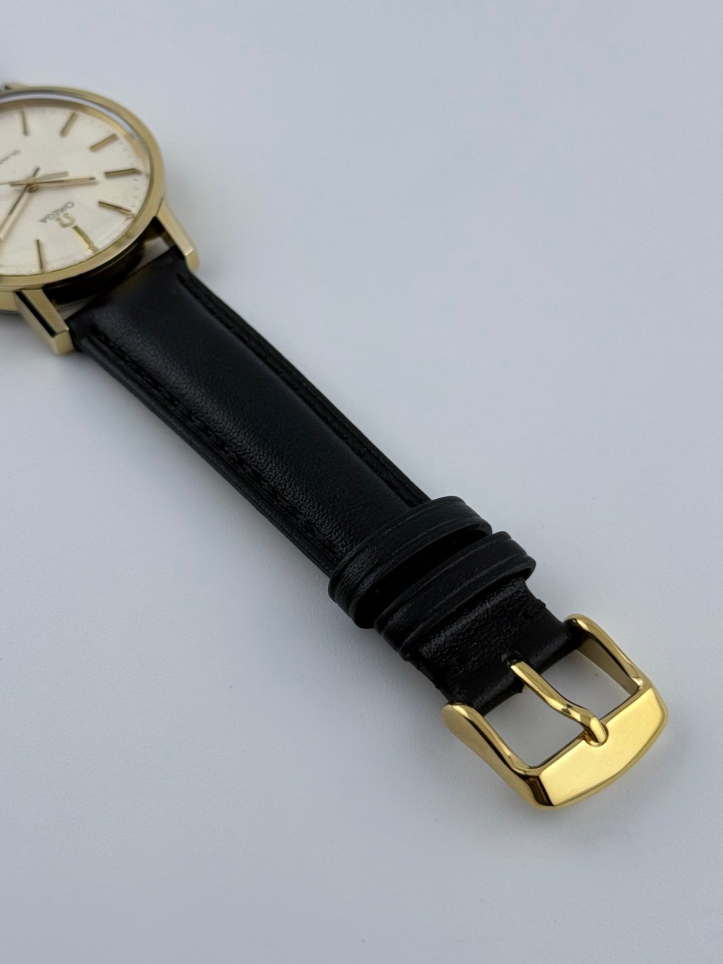Omega Quartz Date 196.0160 - Box and Papers