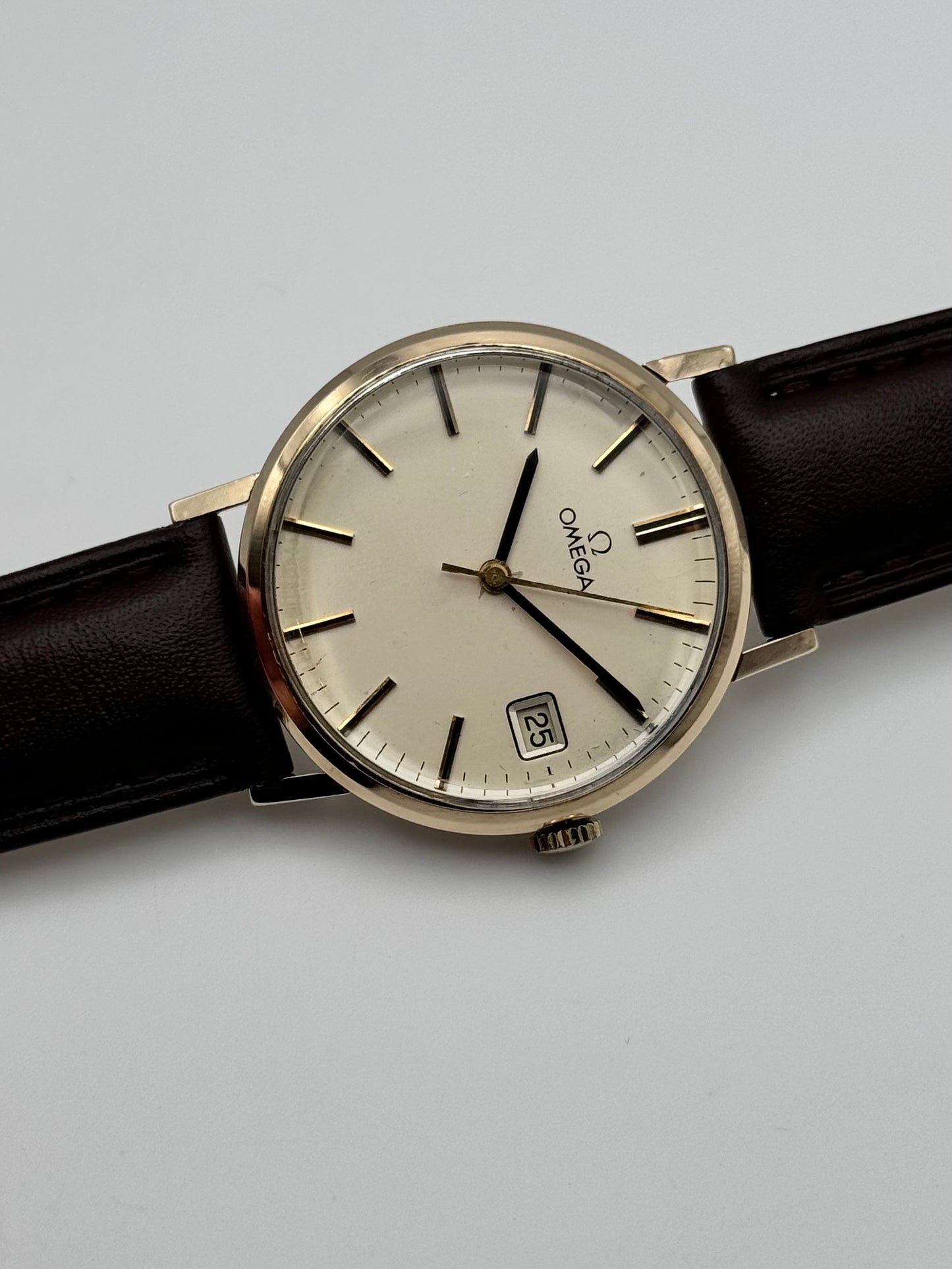 Omega Geneve Manual Wind 9ct Gold 132.5017