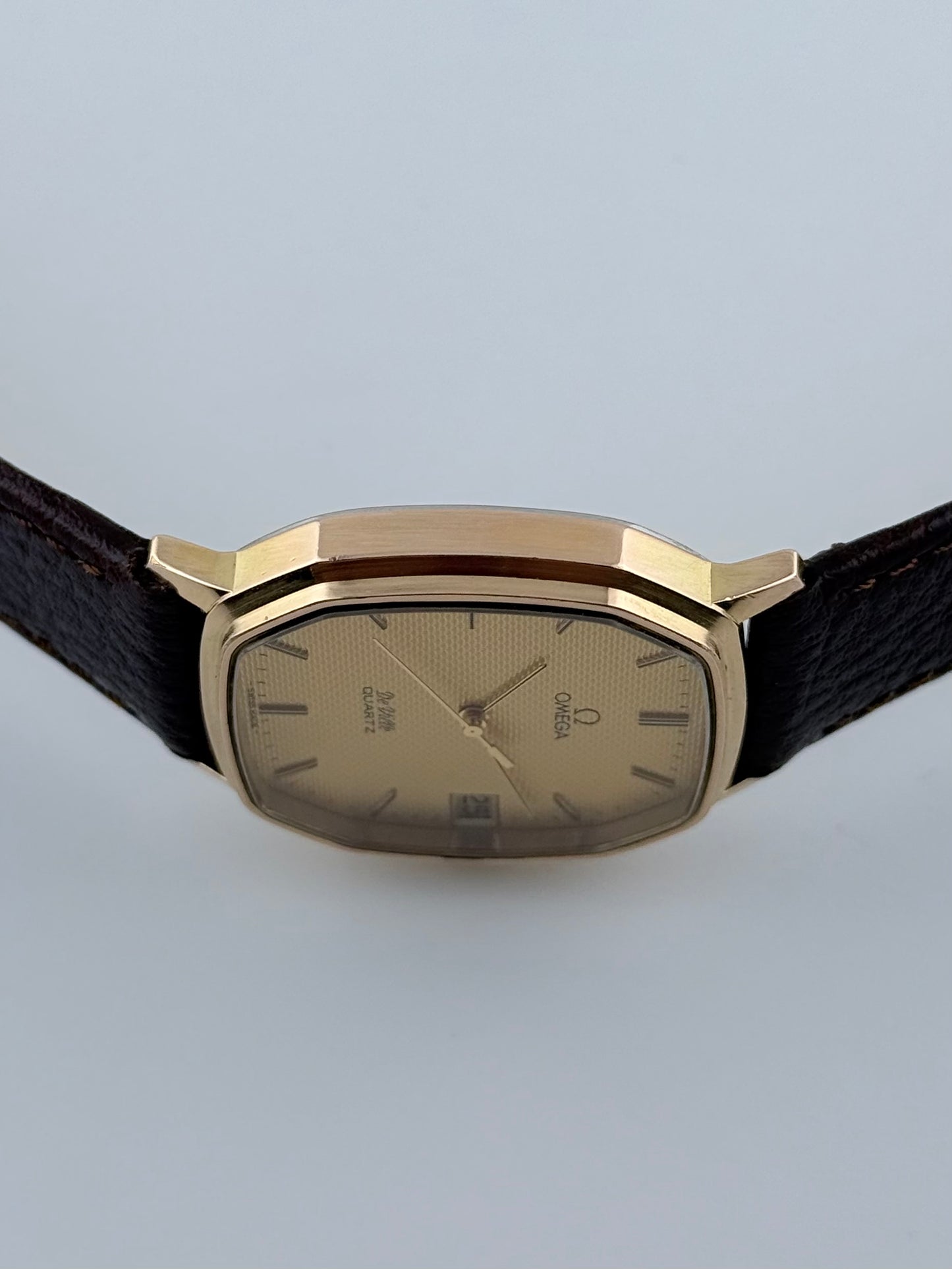 Omega De Ville Tank Quartz Date - 192.0048 - Textured Dial