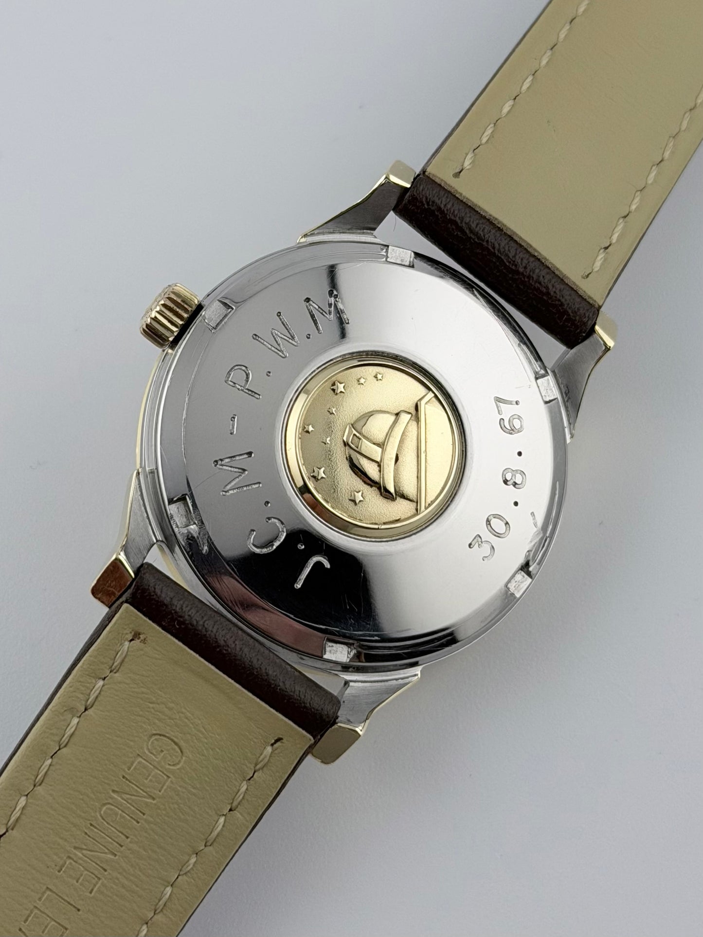 Omega Constellation Chronometer Automatic Date 168.005 - Dog Leg Lugs