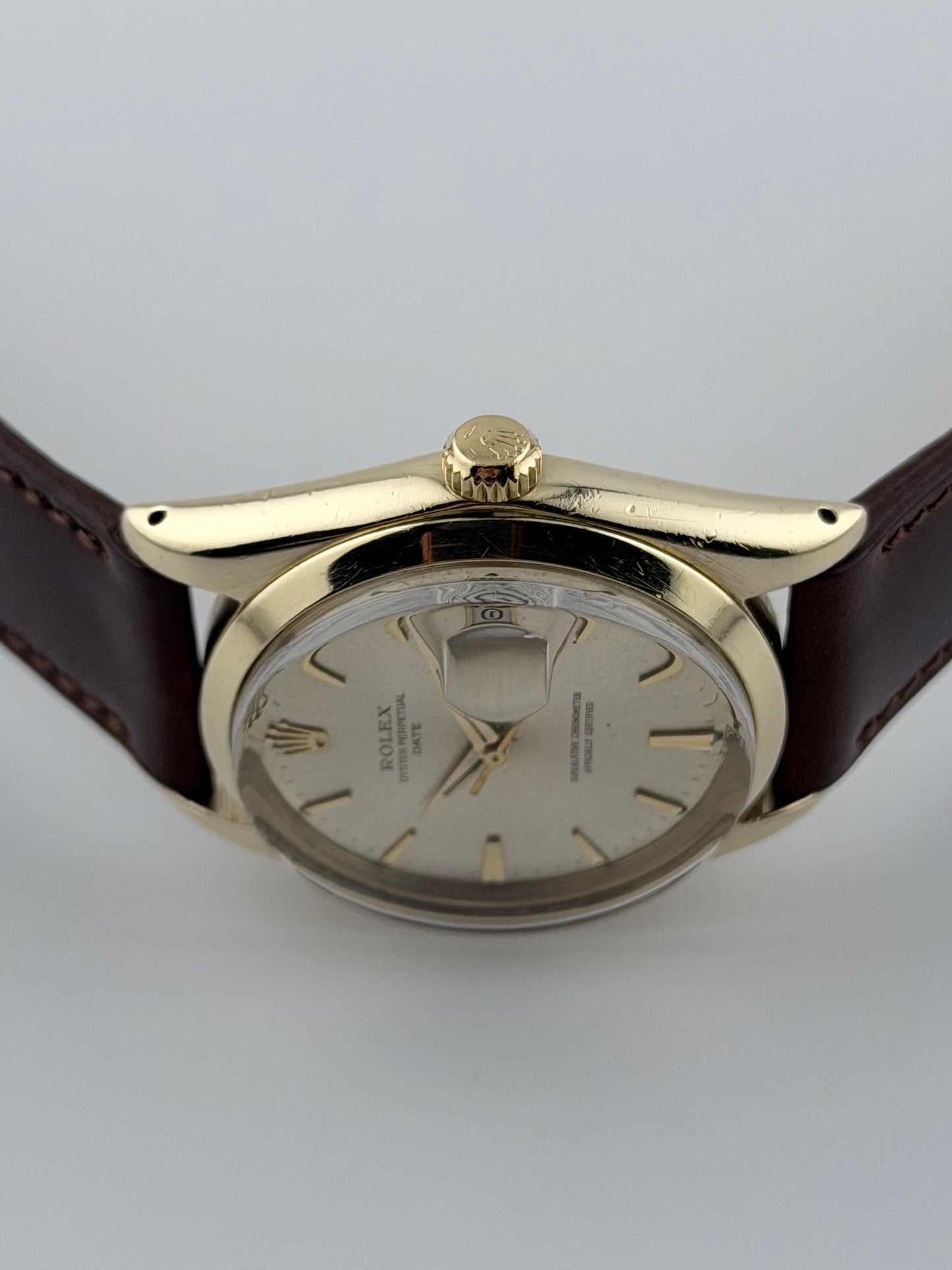 Rolex Oyster Perpetual Date Automatic - 1500 - Solid 9ct Gold