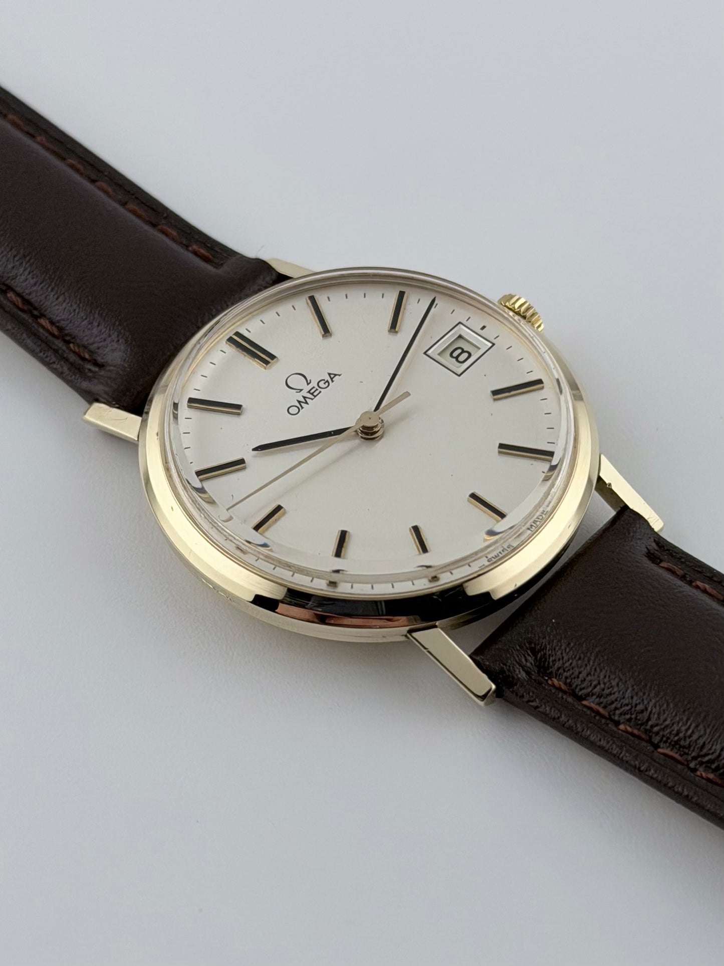 Omega Geneve Manual Wind 9ct Gold - 132.5017 - Original Box and Papers