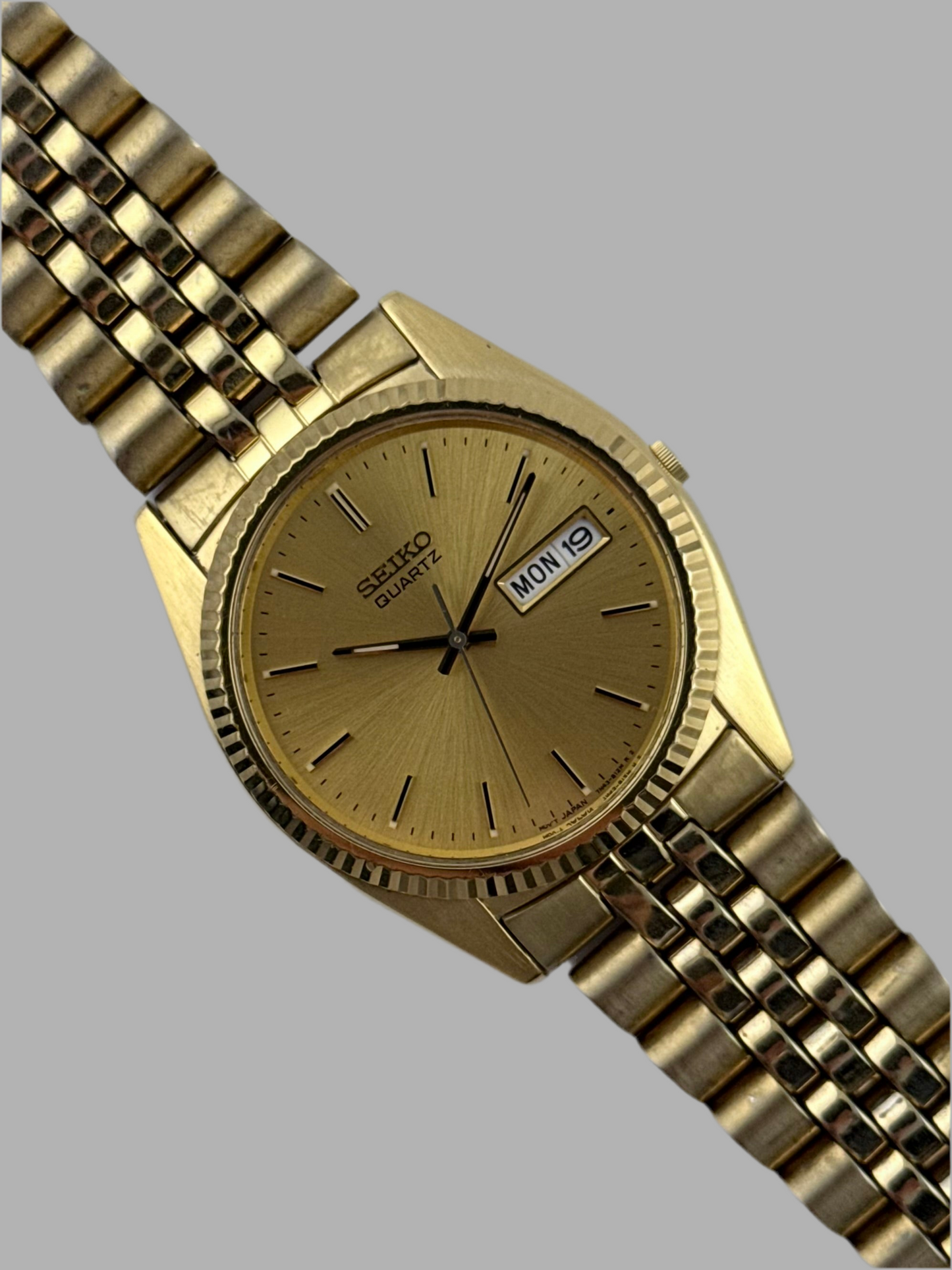 Seiko Quartz Day-Date 7N43-8111