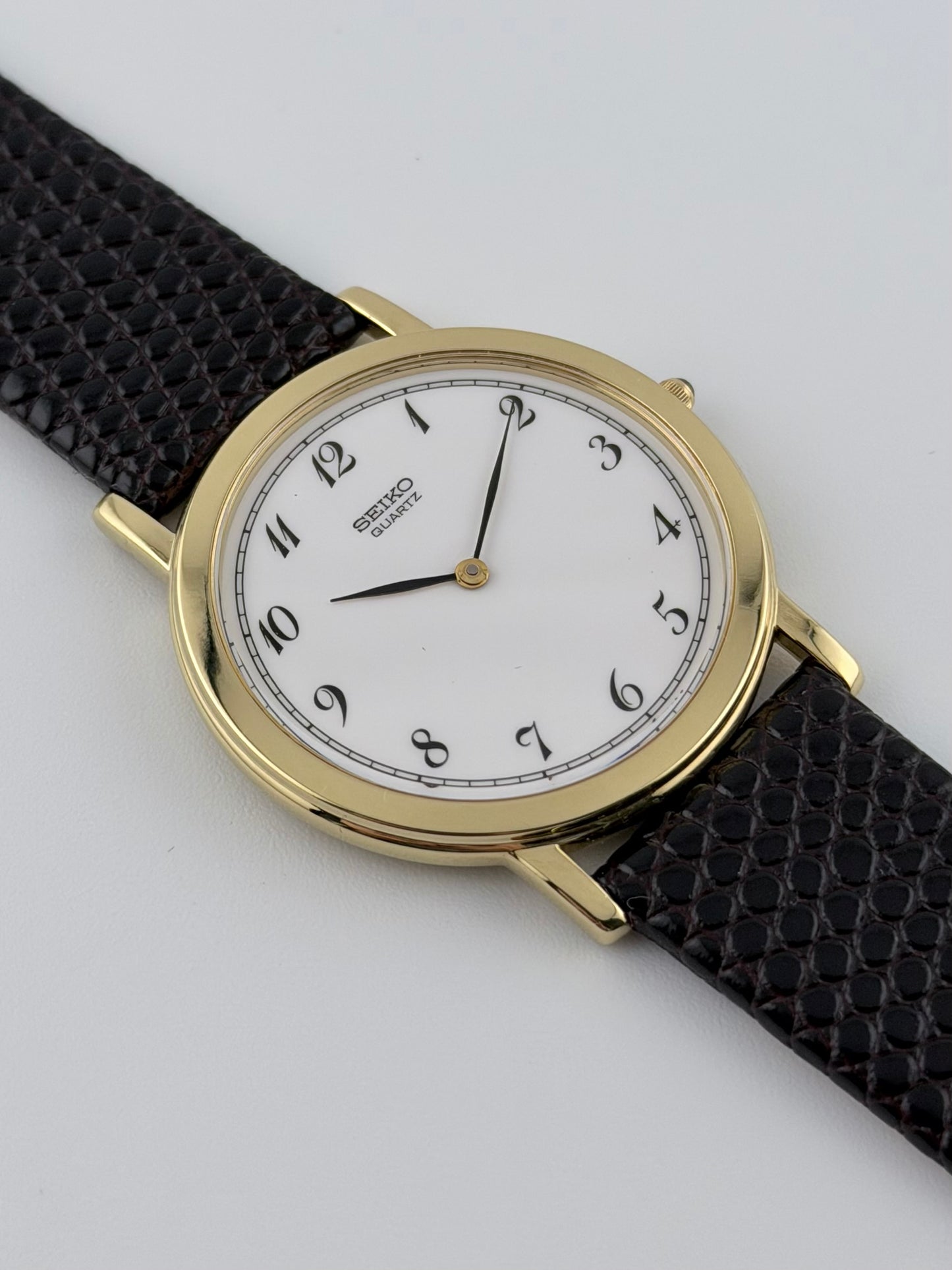 Seiko Quartz 5E20-8A10 New-old stock