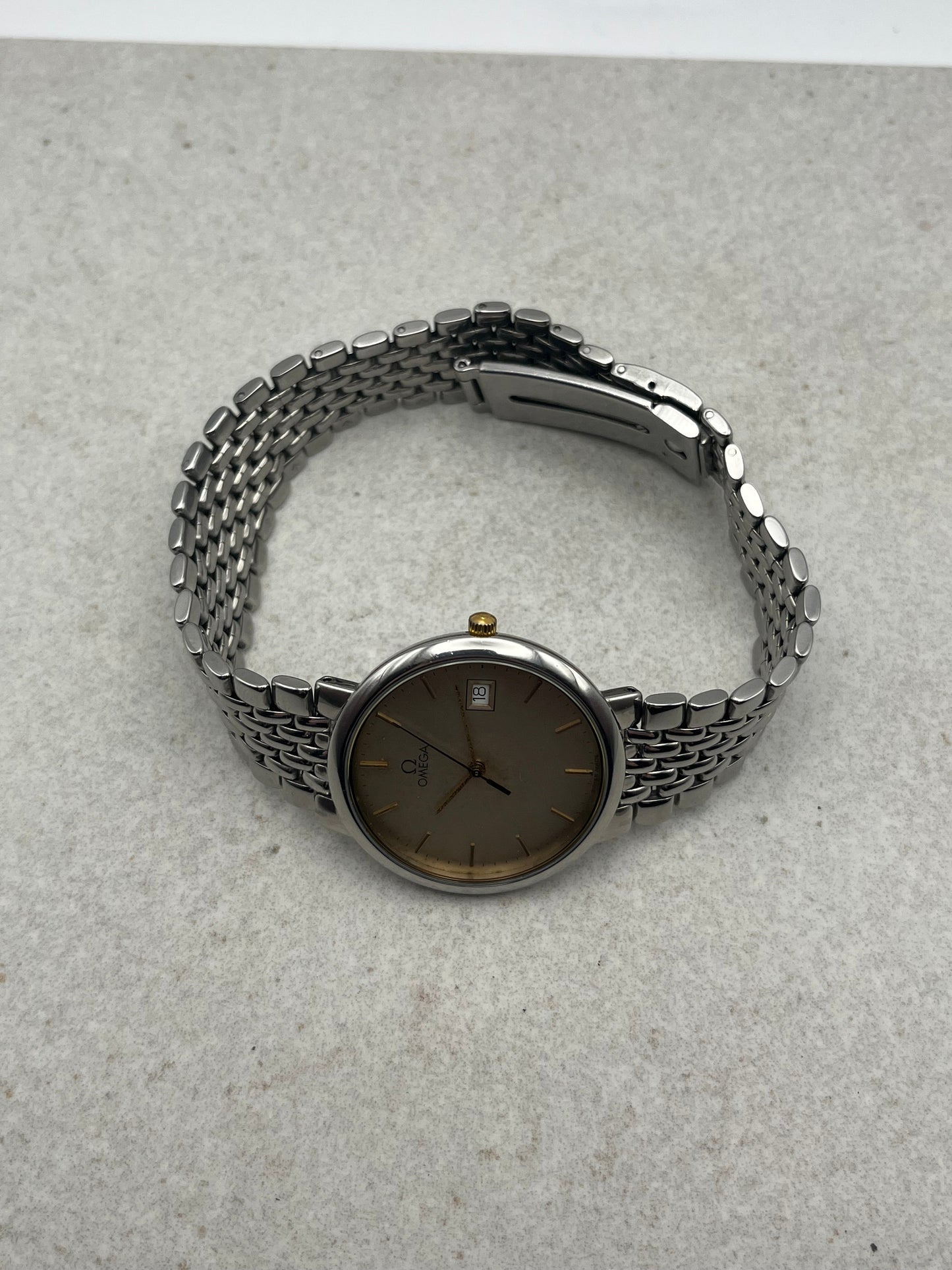 Omega DeVille Quartz Date Ladies