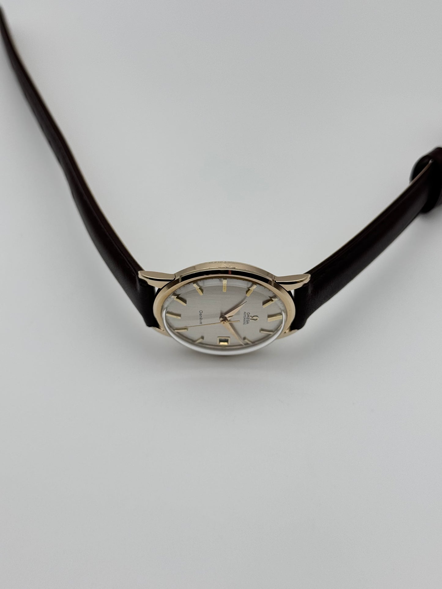 Omega Geneve Automatic Date 9ct Gold - 161.25418