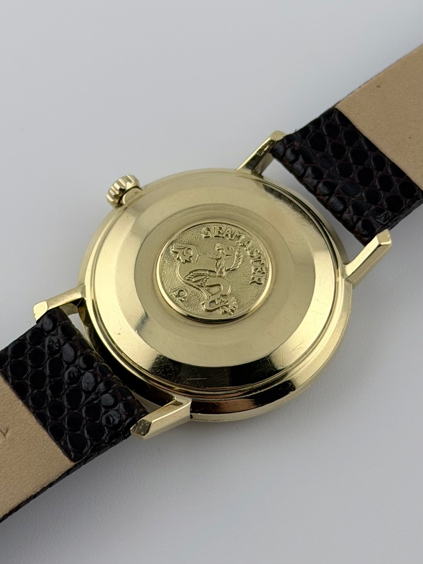 Omega Seamaster De Ville Automatic Fishscale Dial - 18ct Gold - 166.020