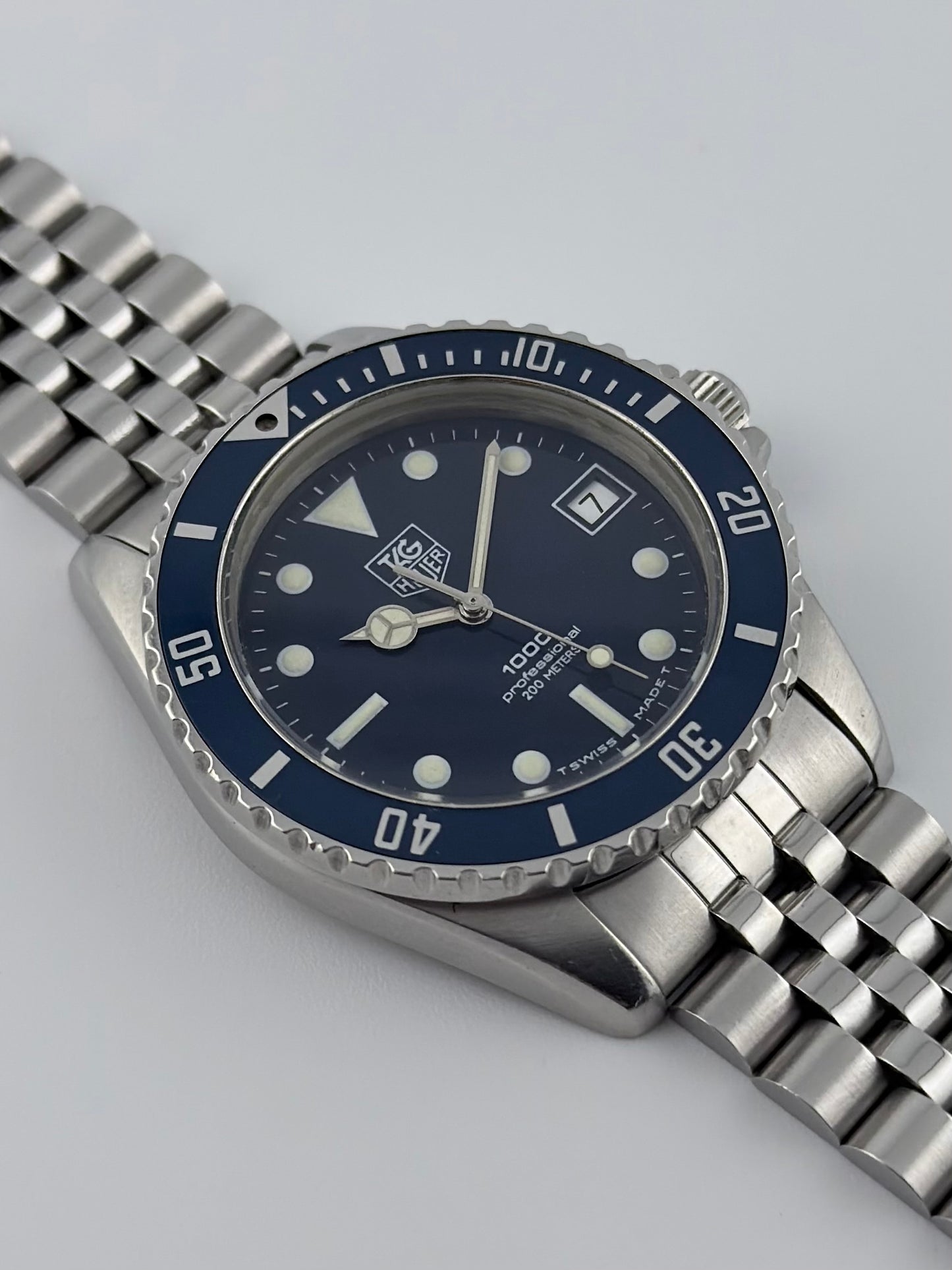 Tag Heuer Professional 1000 Quartz Date 200m 980.613N - Blue Dial