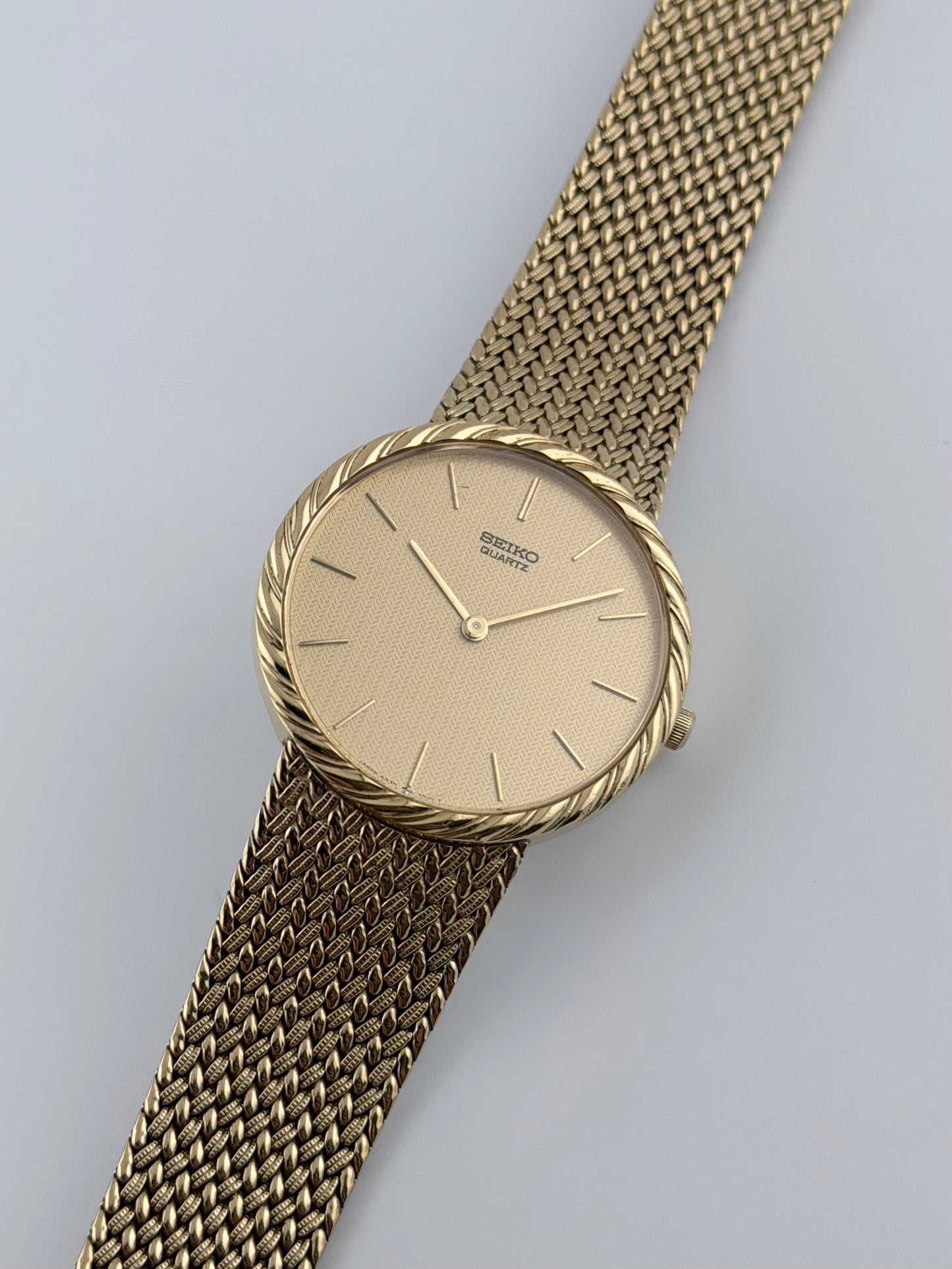 Seiko Quartz - 5P30-7000