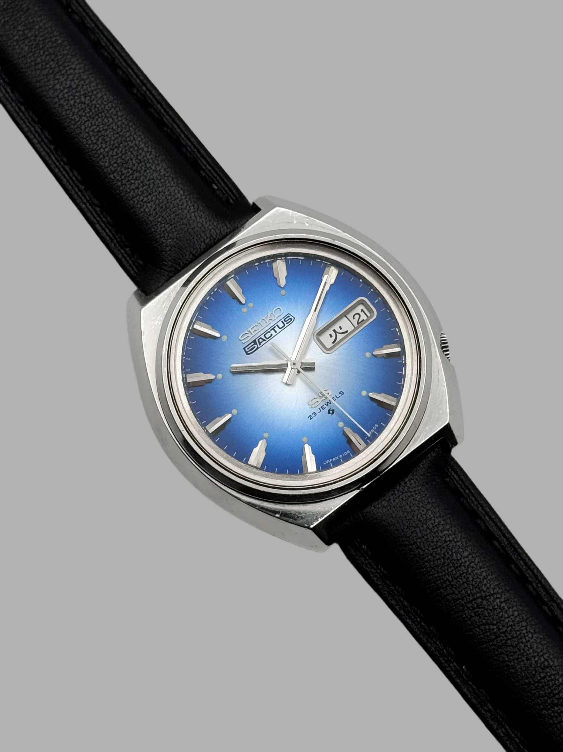 Seiko 5 Actus Automatic JDM 6106-7700 – The Wrist Watcher Seiko 5 Actus Automatic JDM 6106-7700 – The Wrist Watcher