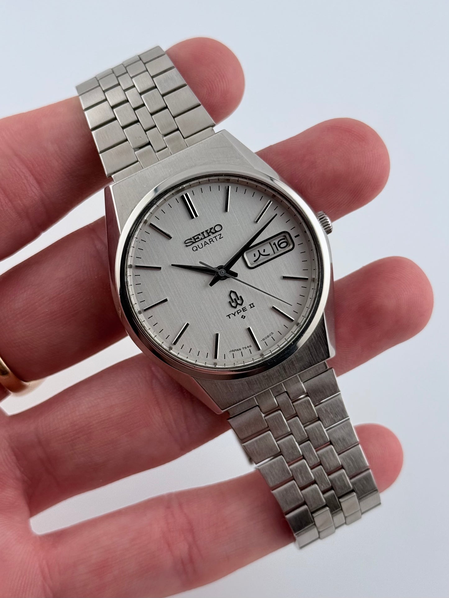 Seiko Type II Quartz Day-Date - 7546-8070