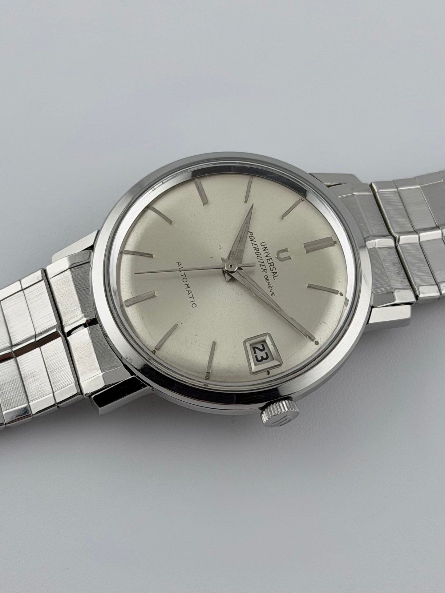 Universal Geneve Polerouter Automatic Date - 204604-1 - Ultra Rare