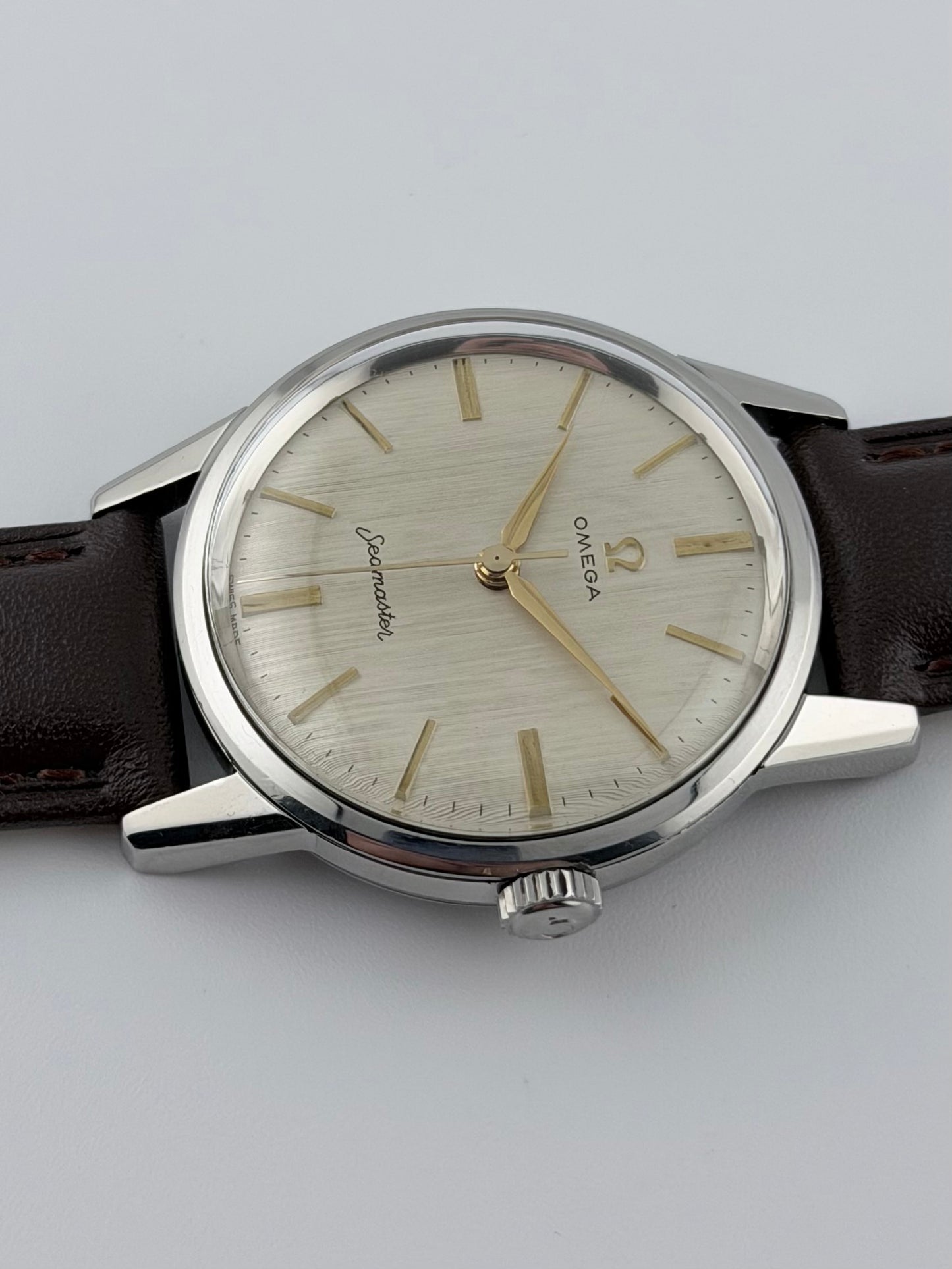 Omega Seamaster 14390 61 SC - Textured Dial